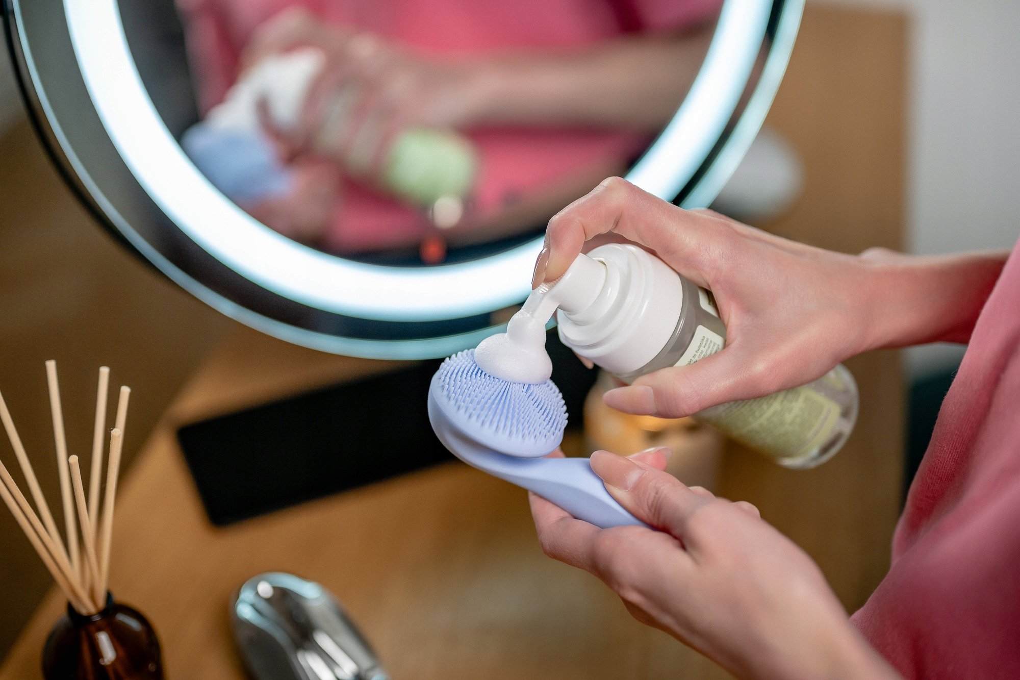 Technologia soniczna i magnetoterapia – Klucz do zdrowej i promiennej cery