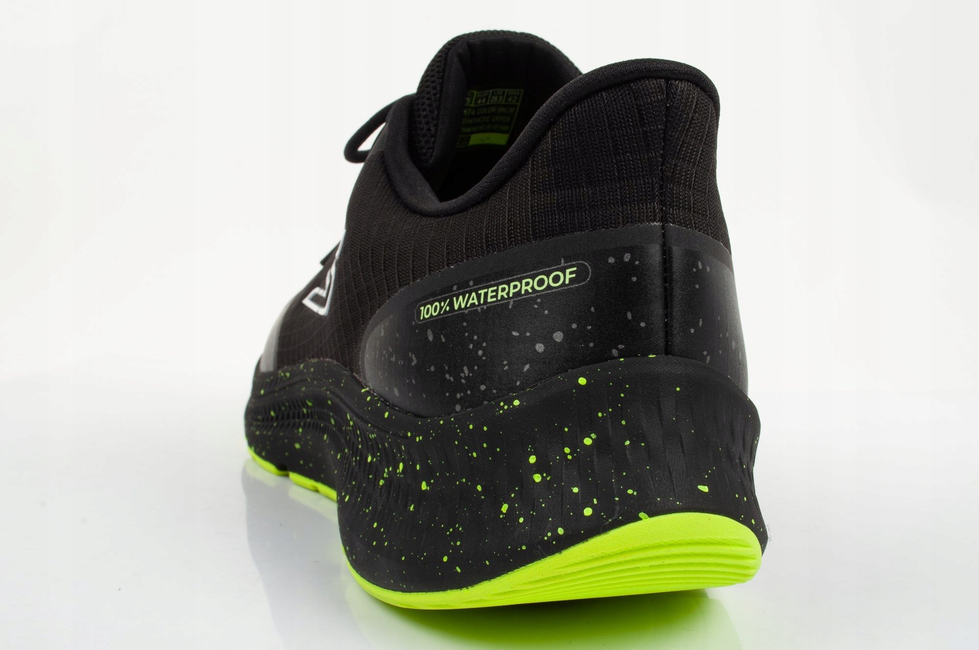 Klasyczny system sznurowania – Idealne dopasowanie do stopy