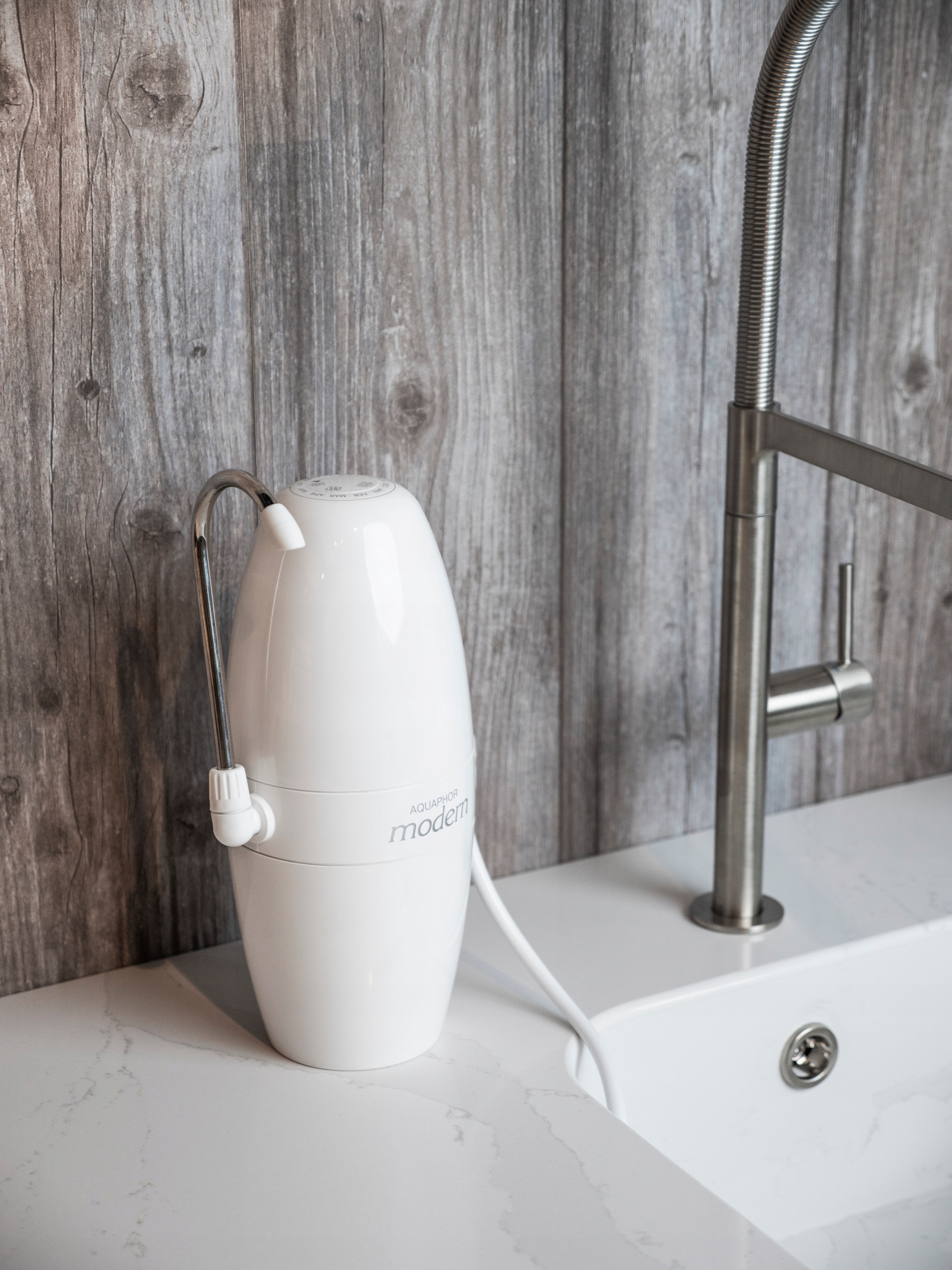 Prosty montaż i oszczędność miejsca w kuchni