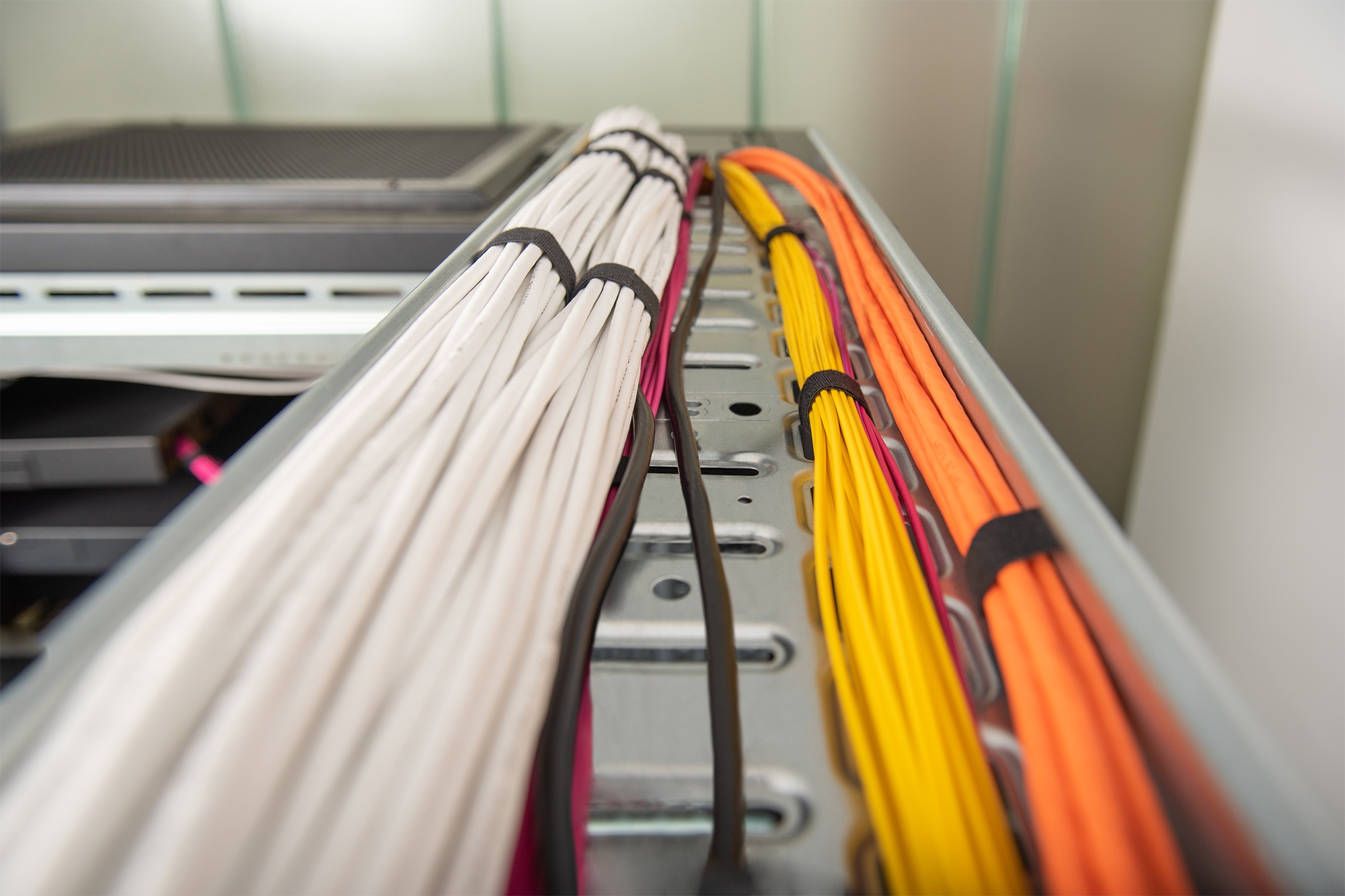 Kabel UTP kat. 5e 305m PVC drut – Idealne rozwiązanie dla Twojej sieci