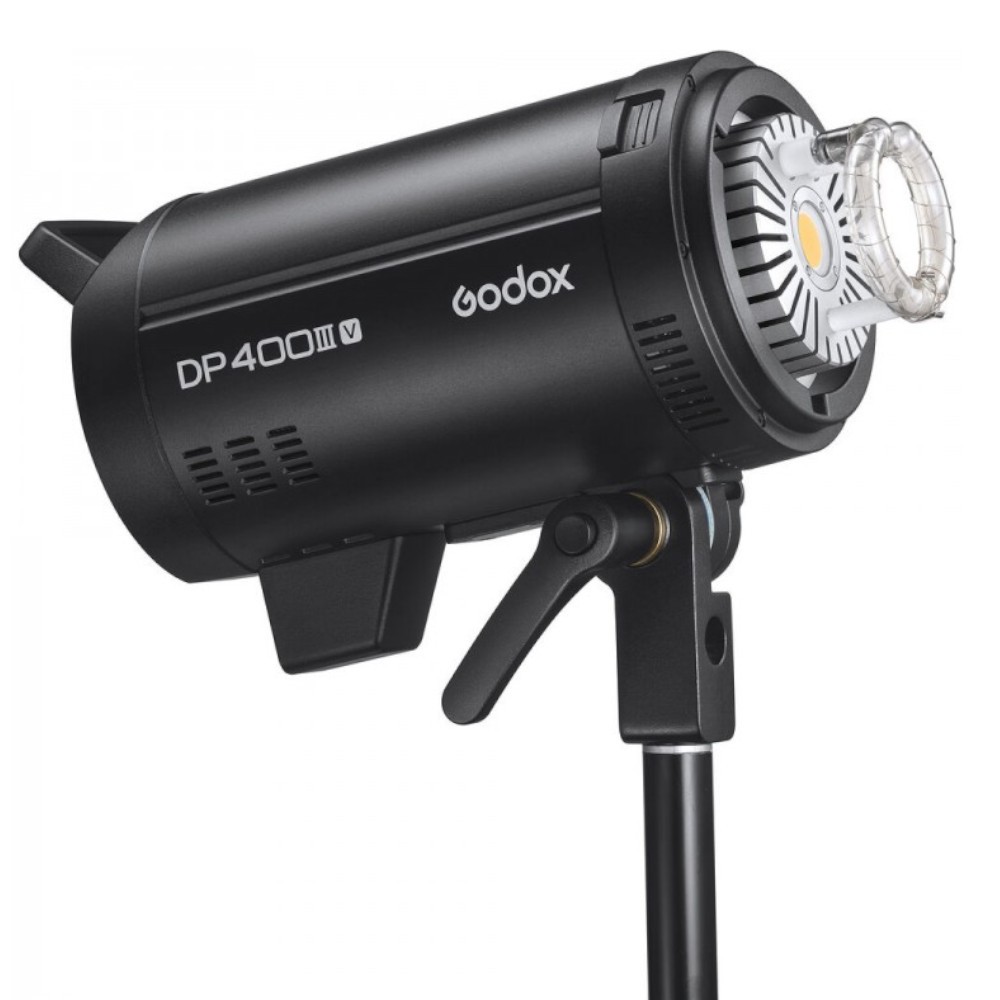 Wbudowane światło modelujące LED – Ułatwienie w fotografii
