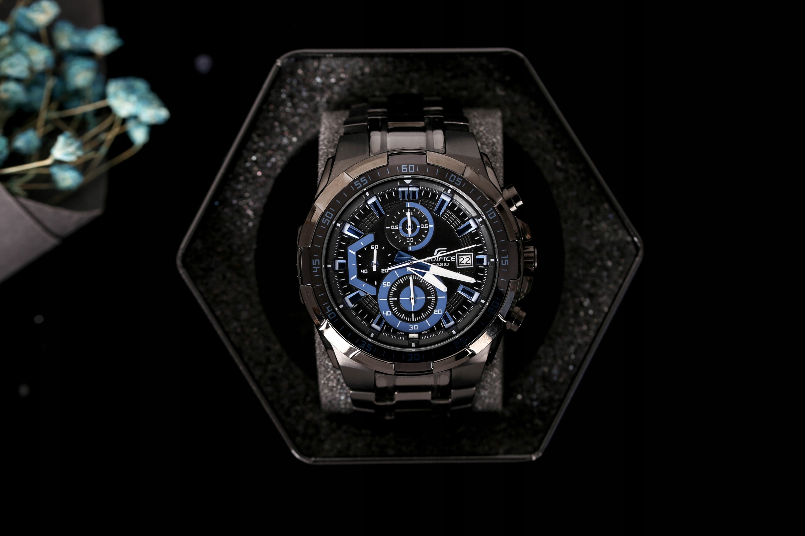 Zegarek Casio EFR-539BK-1AV – Elegancja i sportowy styl w jednym