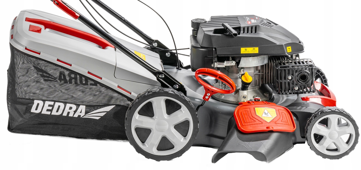 Wydajny silnik o mocy 3,6 kW – Skuteczne koszenie w każdych warunkach