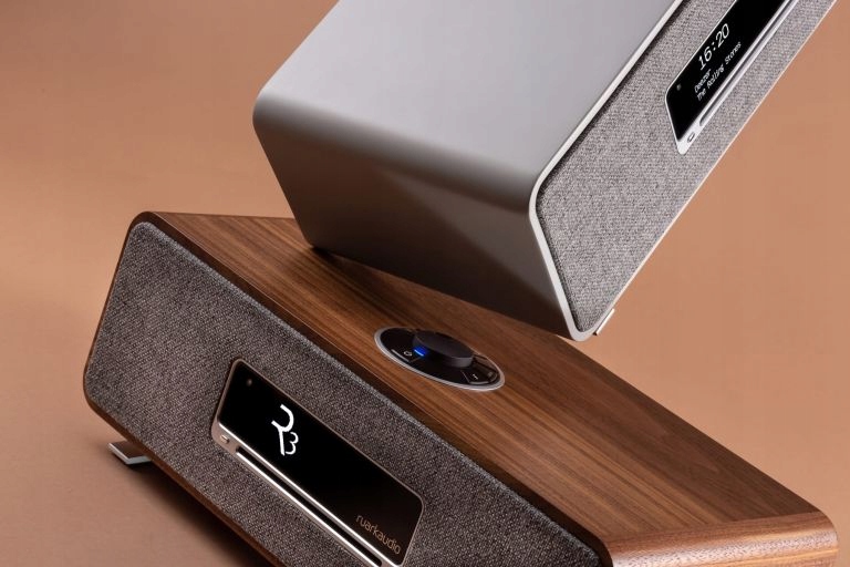 Wysokiej jakości dźwięk z technologią STEREO+