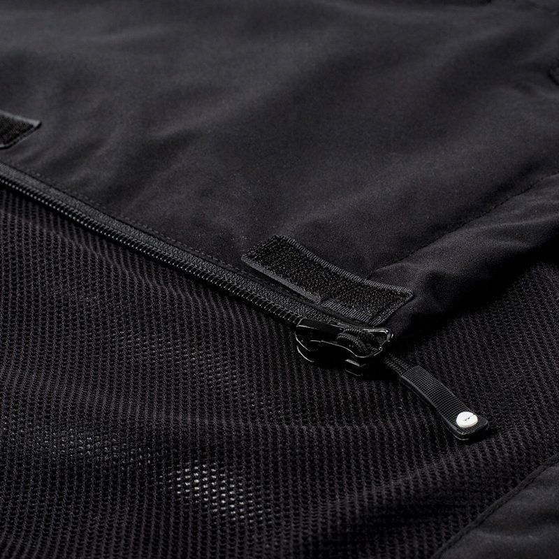 Ciepły polar i wentylacja – Wygoda podczas aktywności