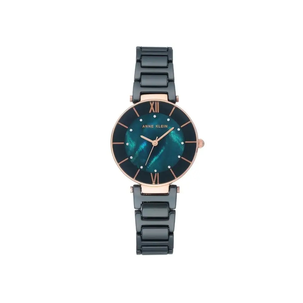 Klasyczny i modowy styl zegarka