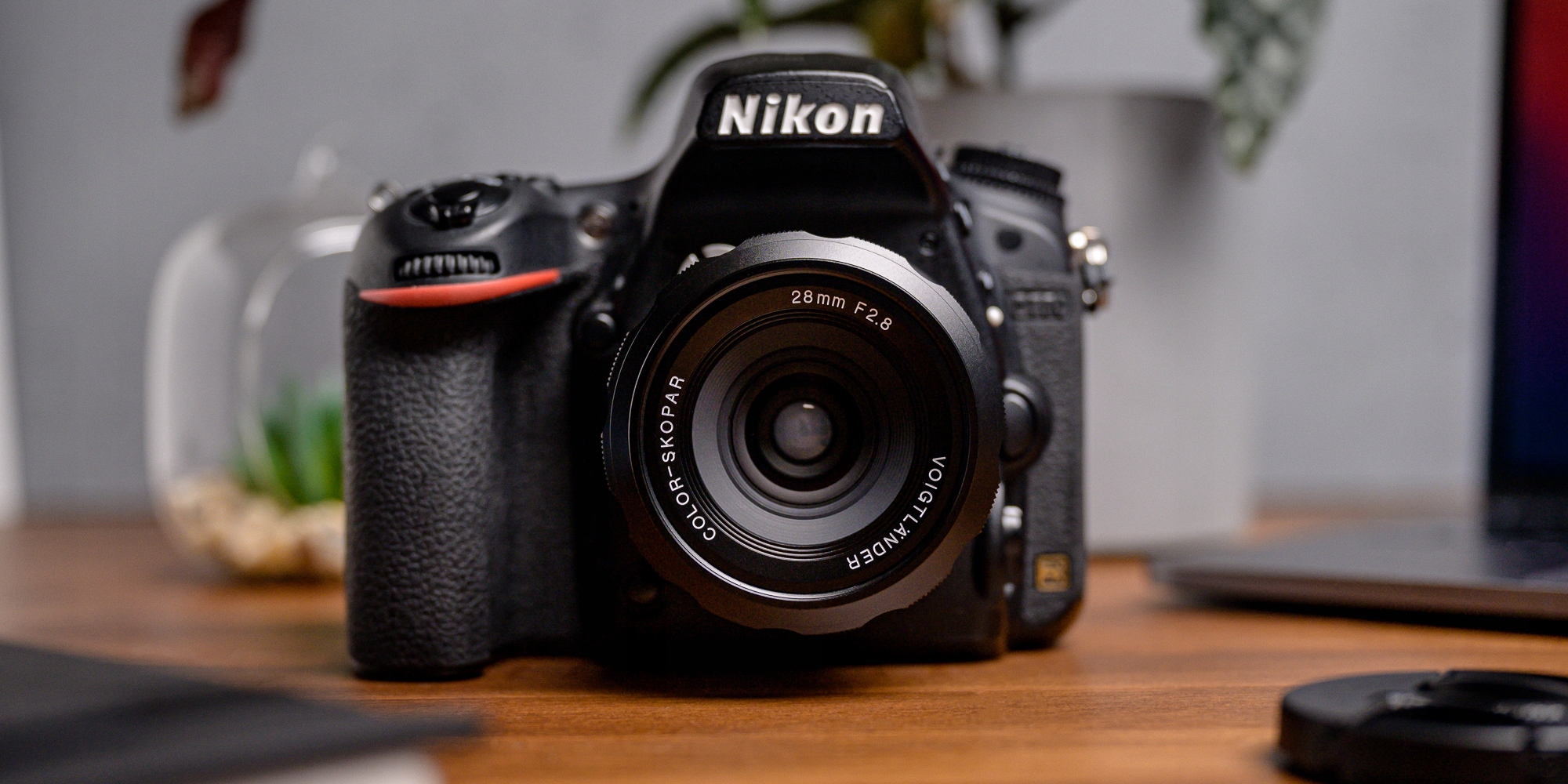 Płynna kontrola nad światłem dzięki 9-listkowej przysłonie