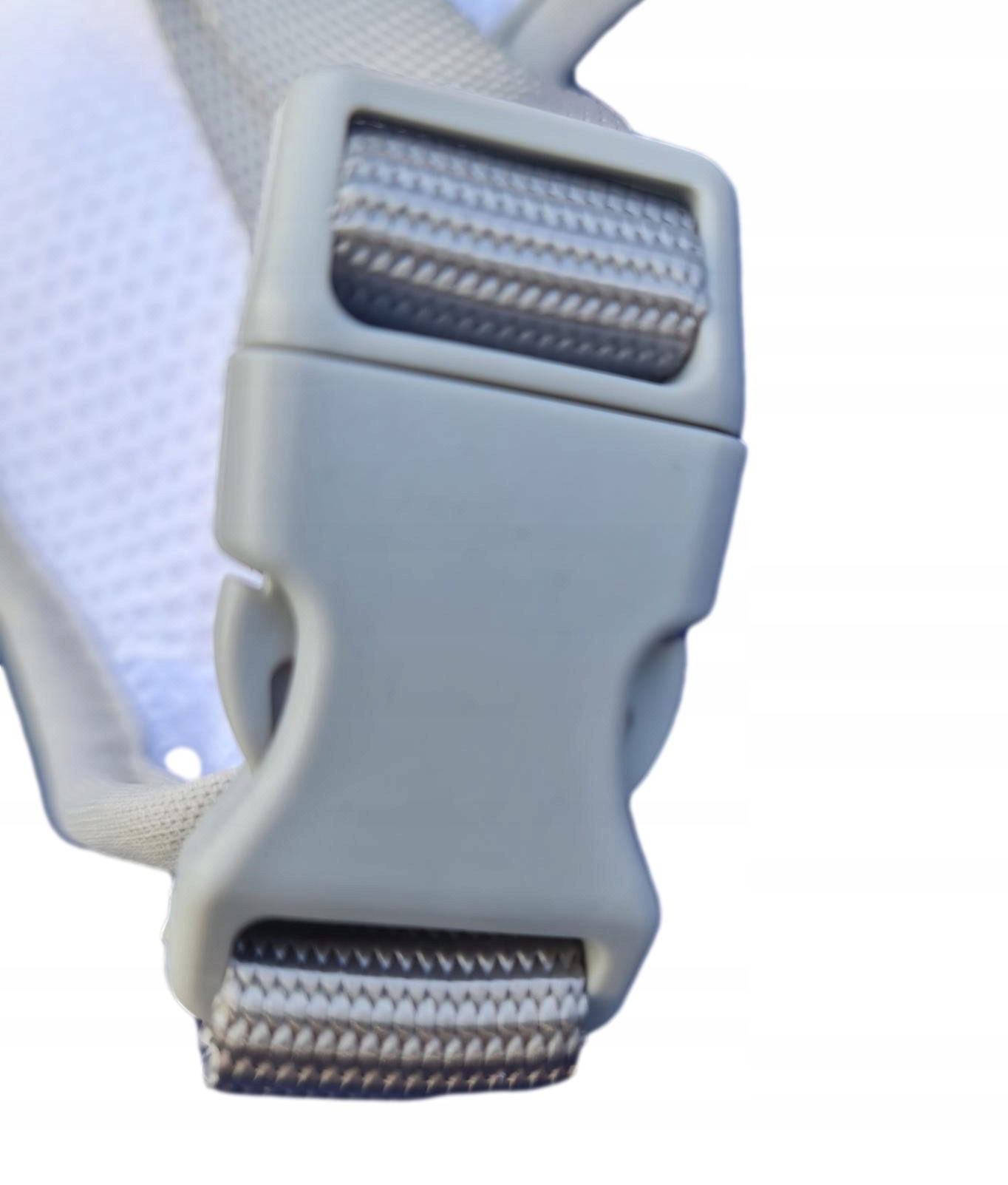 Regulowane szelki, które nie uciskają szyi