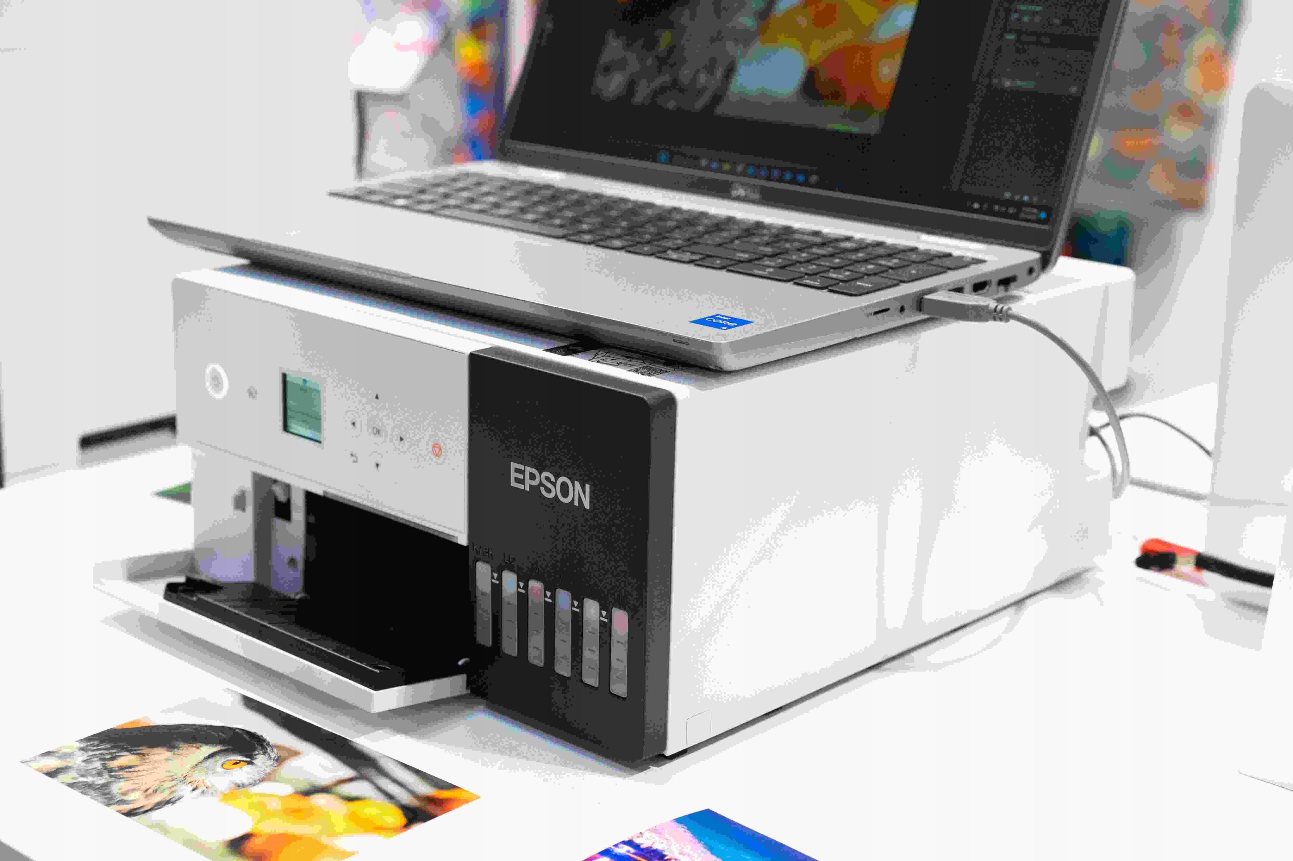 Szerokie możliwości komunikacji – USB, LAN i Wi-Fi