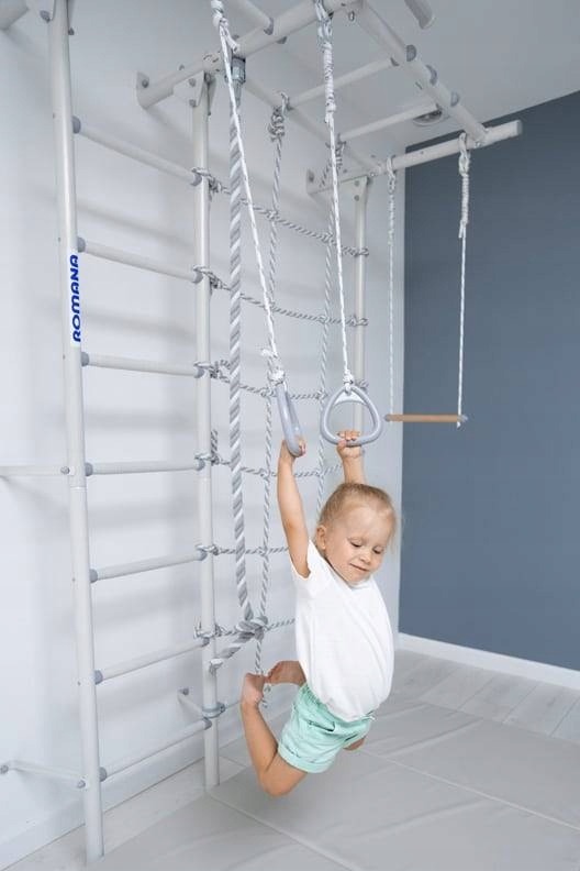 Zestaw do aktywności fizycznej z huśtawką i materacem