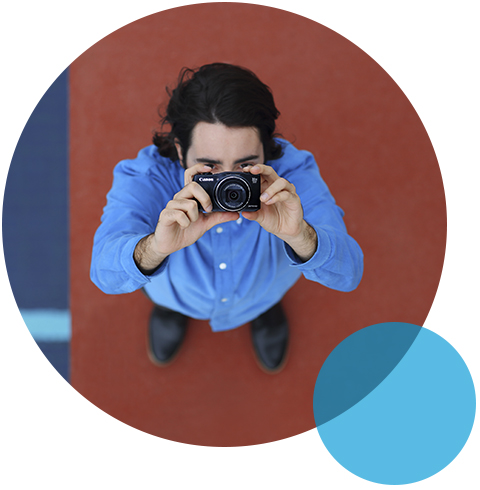 Kompaktowy z 30-krotnym zoomem