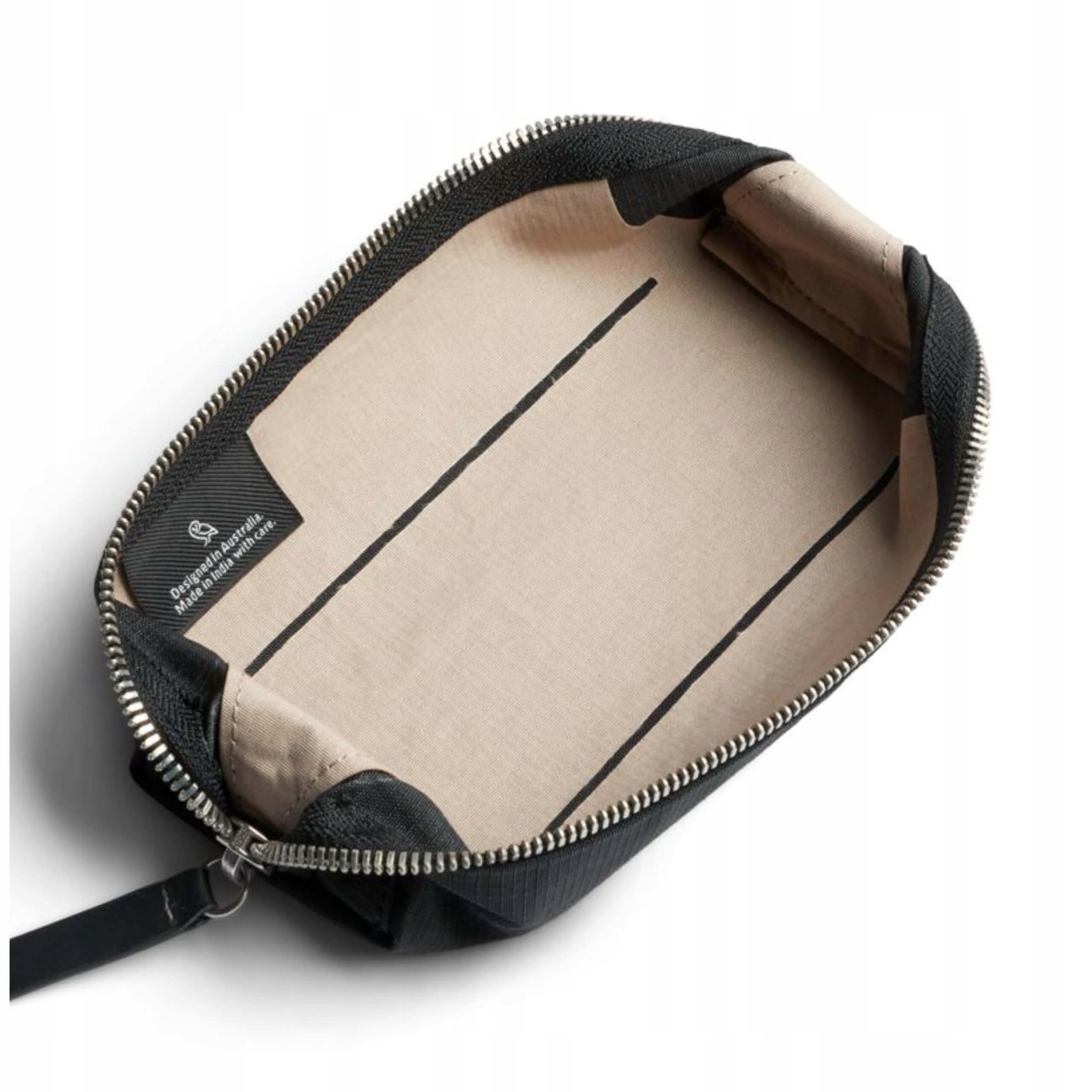 Wygodne uchwyty i szerokie otwarcie