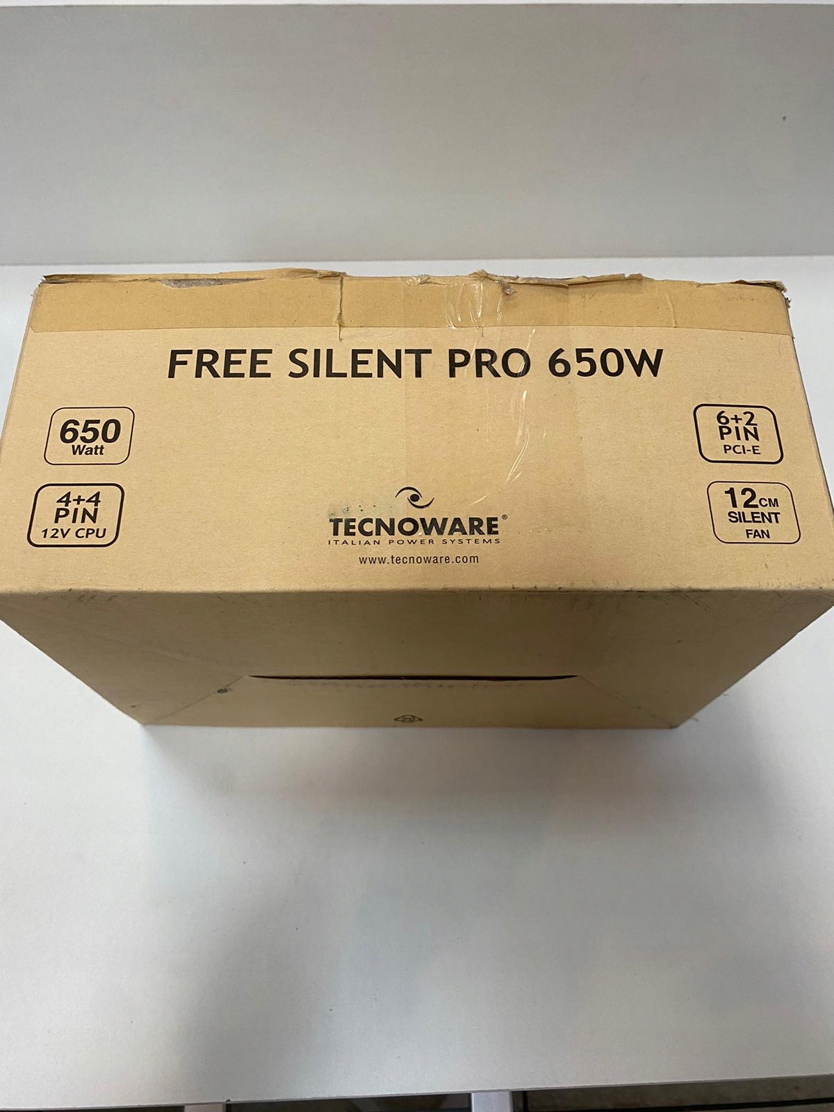 Złącza i kompatybilność – Wszechstronność w zasilaniu