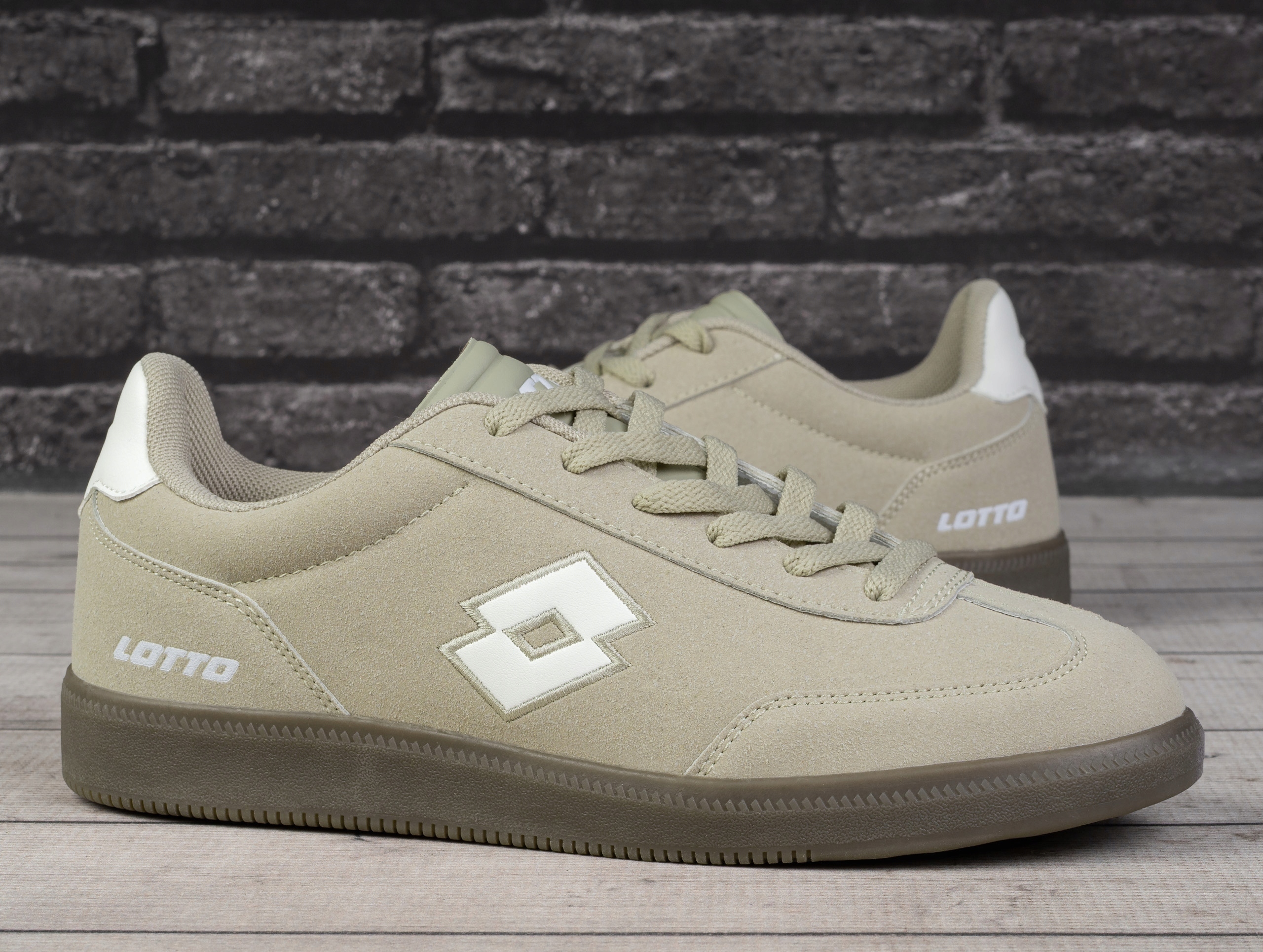 Wygodne i lekkie buty sportowe Lotto