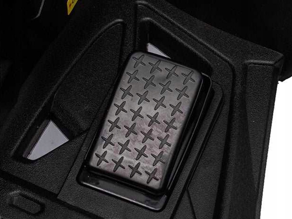 Panel muzyczny i efekty świetlne – Zabawa na każdym kroku