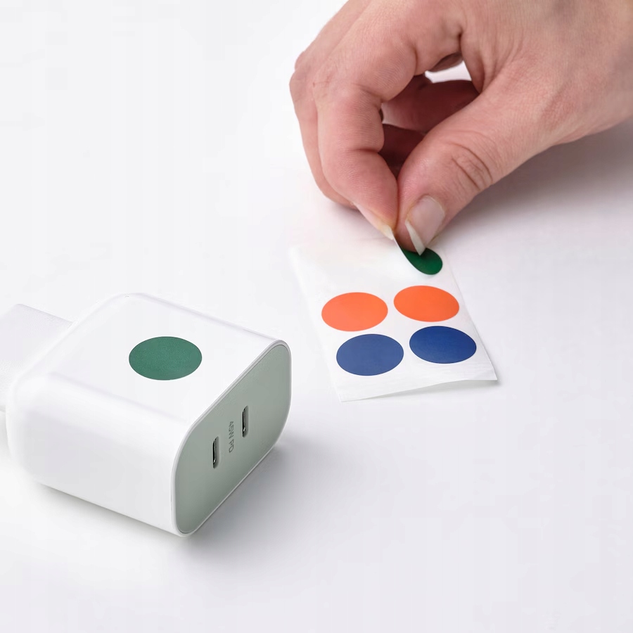 Personalizacja ładowarki – Kolorowe naklejki w zestawie