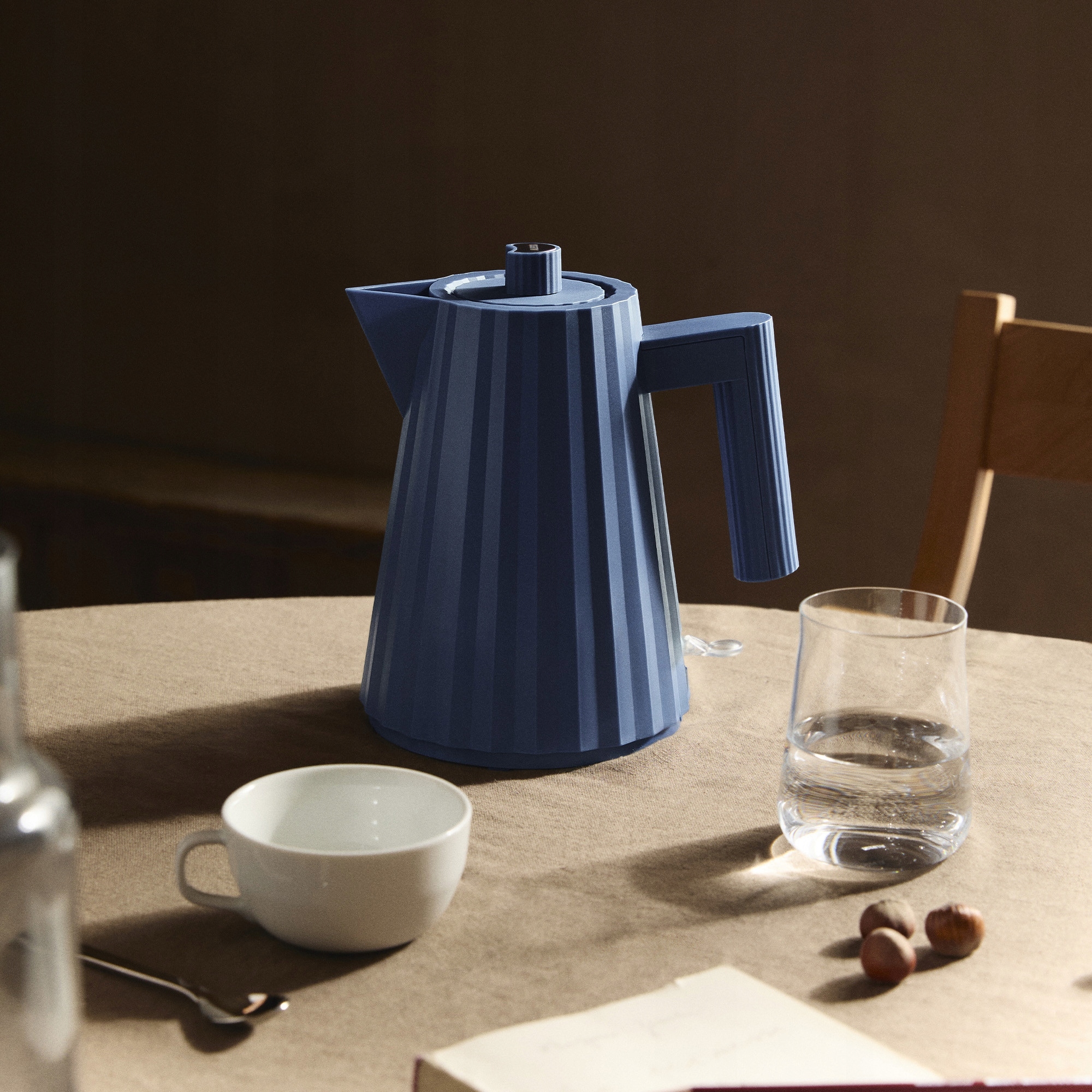 Nowoczesny design czajnika Alessi Plissé – Styl, który przyciąga uwagę
