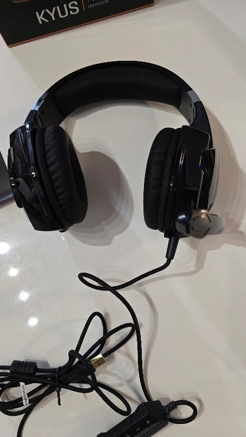 Wysoka jakość dźwięku z pasmem przenoszenia 20 - 20000 Hz