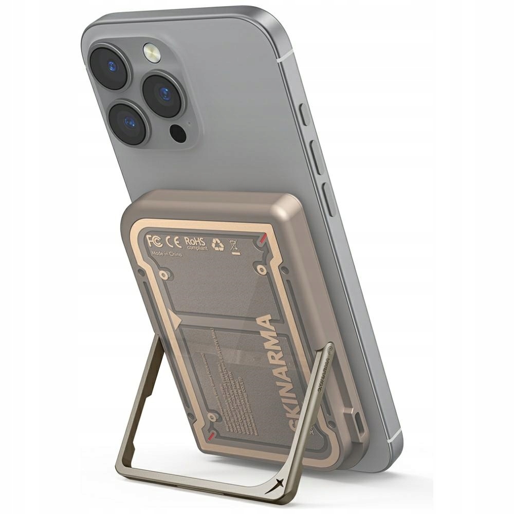 Wbudowany metalowy stojak – idealny do oglądania filmów