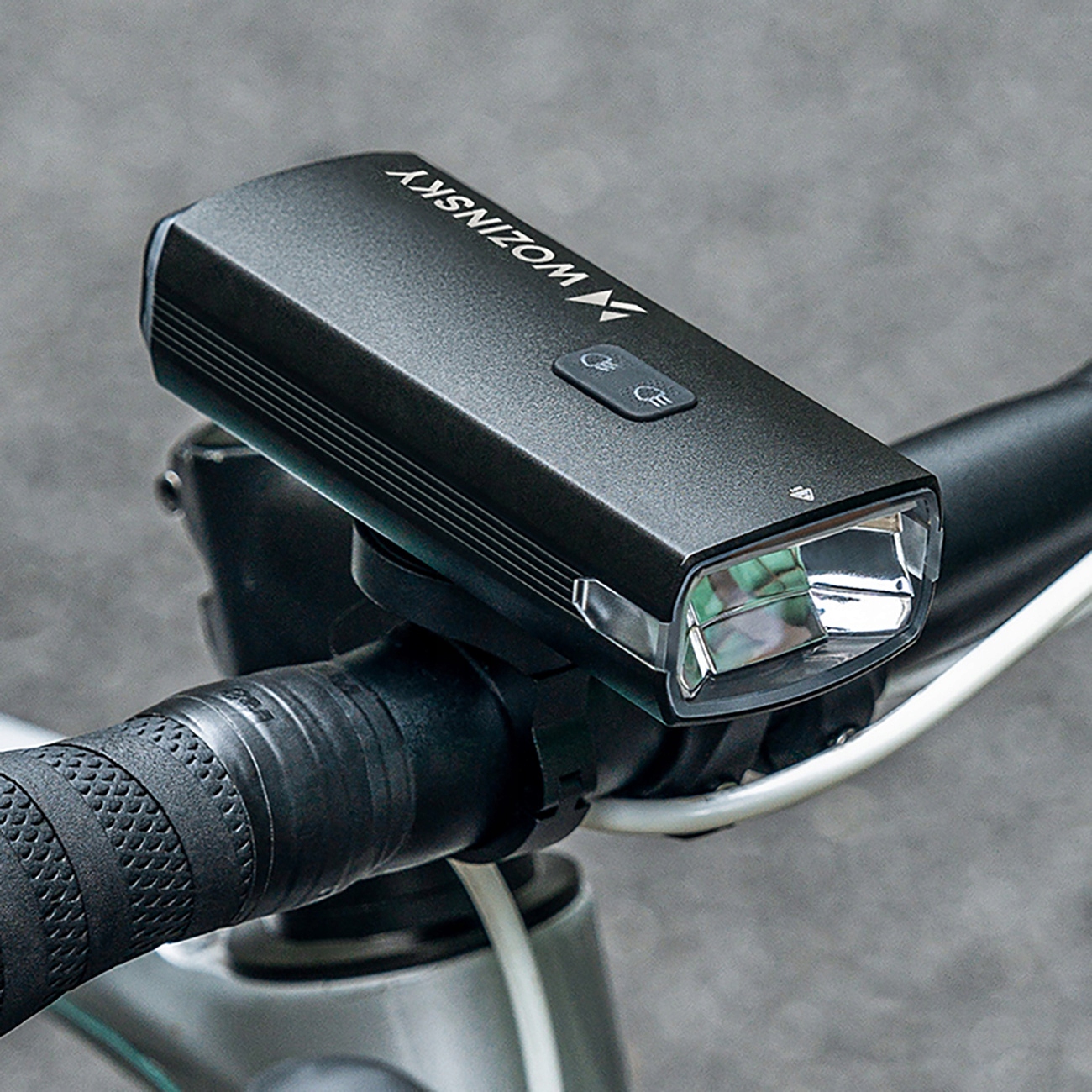 Wodoodporna konstrukcja IPX6 - gotowa na każdą pogodę