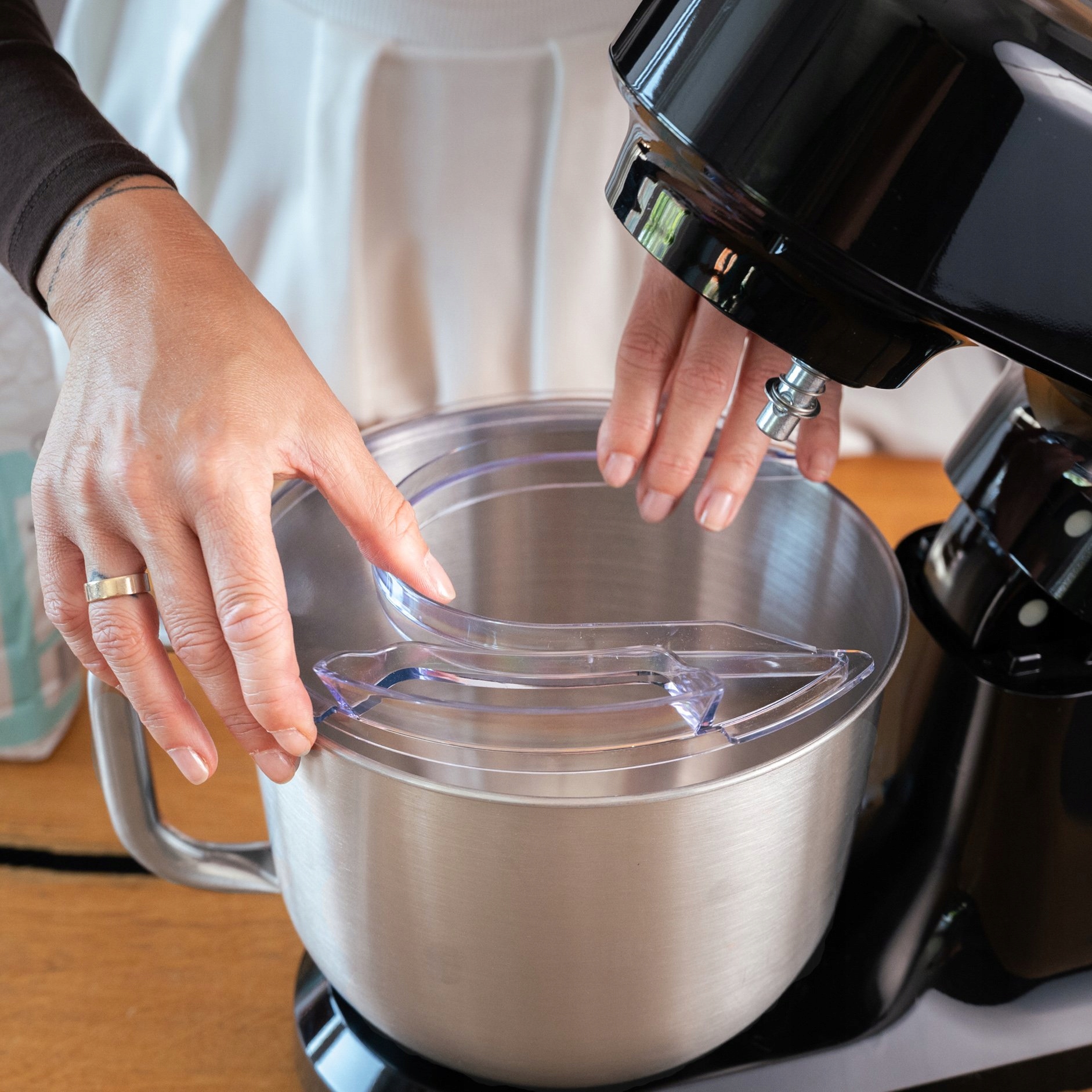 ROBOT PLANETARNY KUCHENNY MIKSER 3x MIESZADŁA DUŻA MISA HAK CIASTA CHLEBA Moc nominalna 1500 W