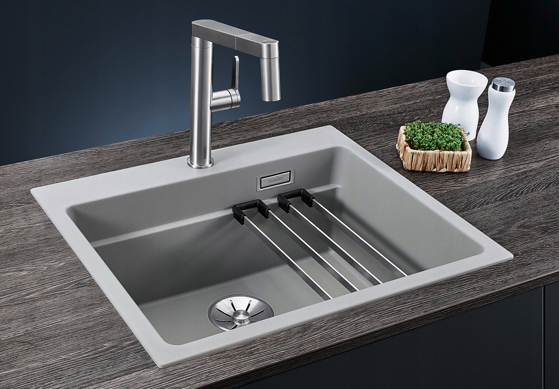 Wytrzymałość i nowoczesny design szyn Blanco