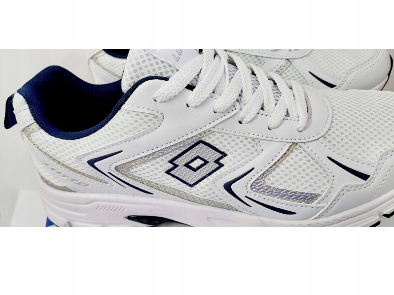 Innowacyjny design i przewiewna cholewka