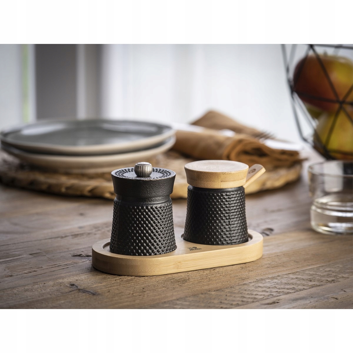 Wysokiej jakości materiały – Żeliwo i metal w doskonałej harmonii