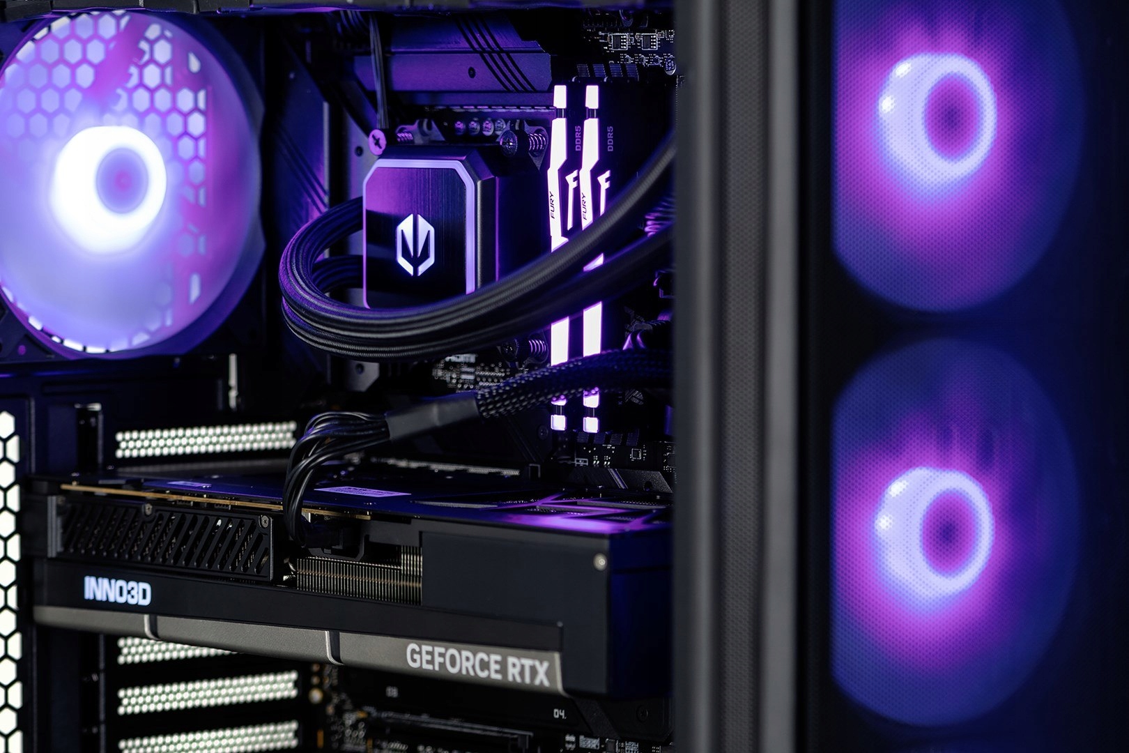 Dedykowana karta graficzna NVIDIA GeForce RTX 5090