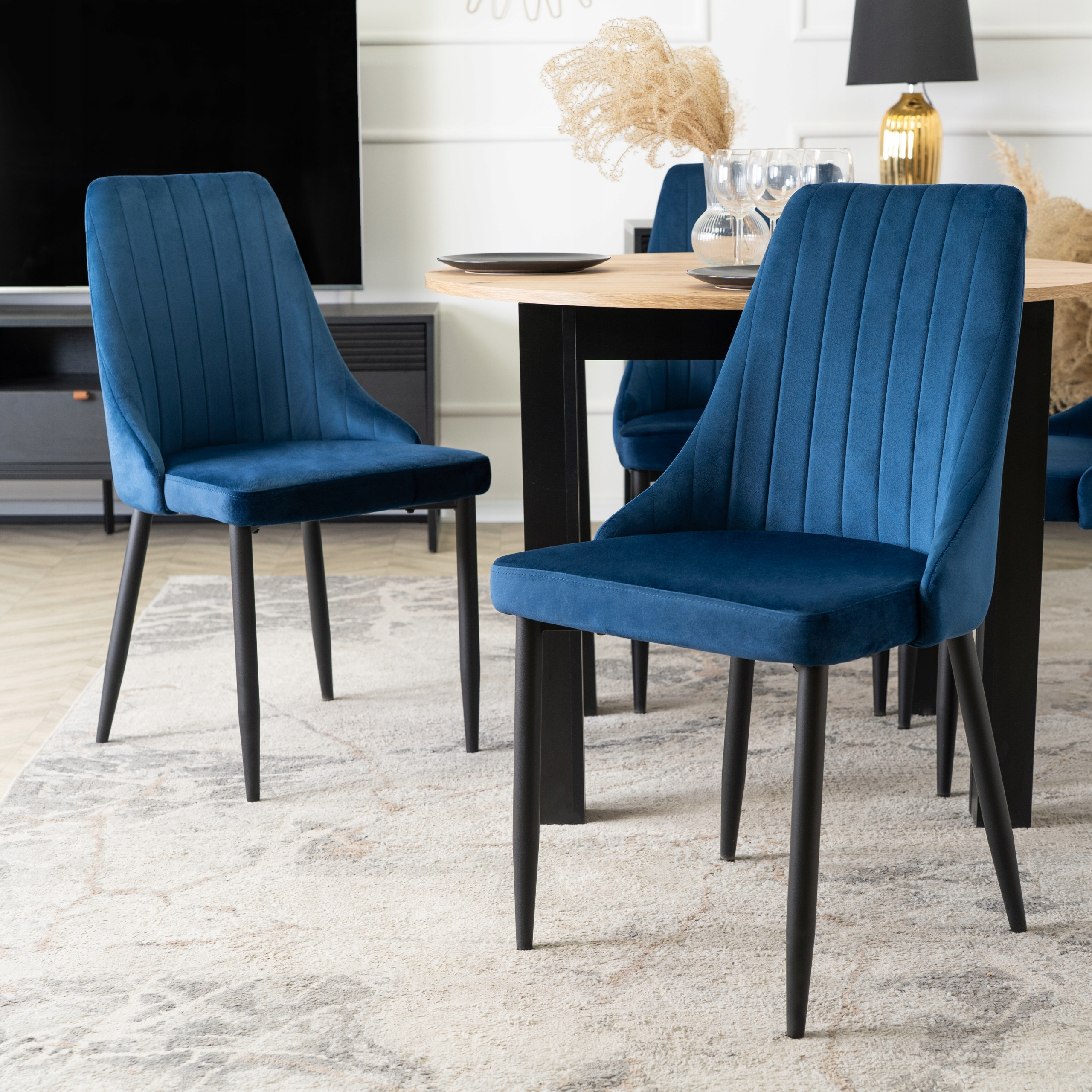 Modny design i kolor granatowy – Idealne do nowoczesnych aranżacji