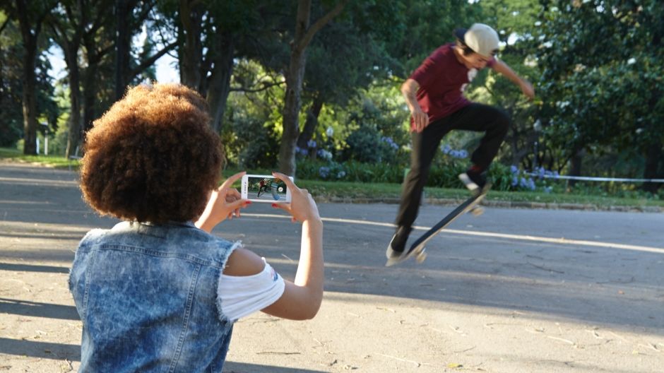 Uwieczniaj wyjątkowe chwile dzięki urządzeniu Xperia E3 firmy Sony