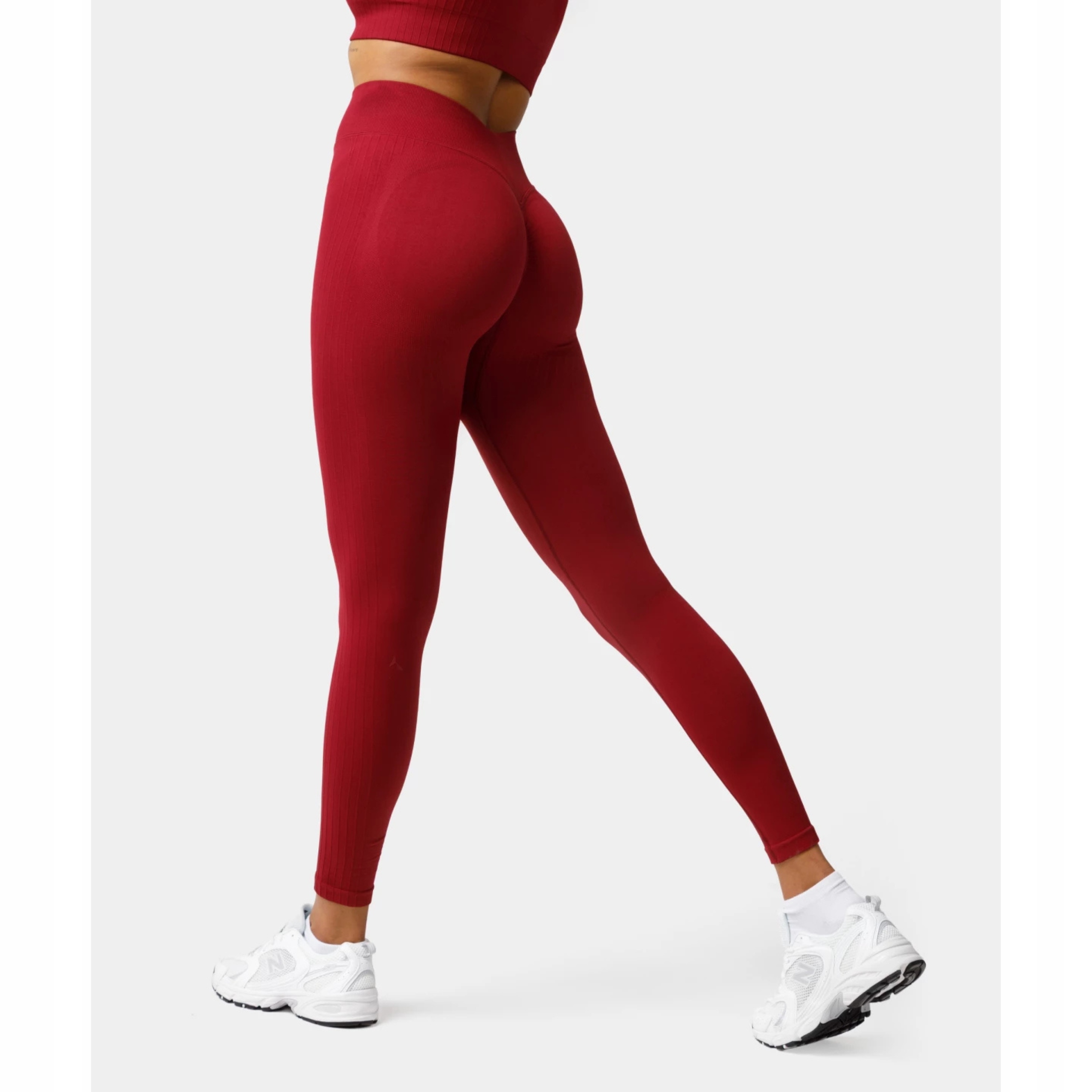Wysoki stan i modelujące pośladki
