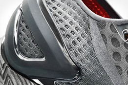 UA SPEEDFORM