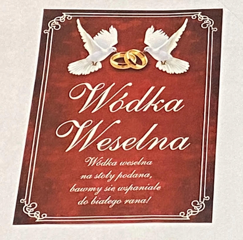 Etykiety samoprzylepne na alkohol Wódkę Weselną – Elegancja na Twoim stole
