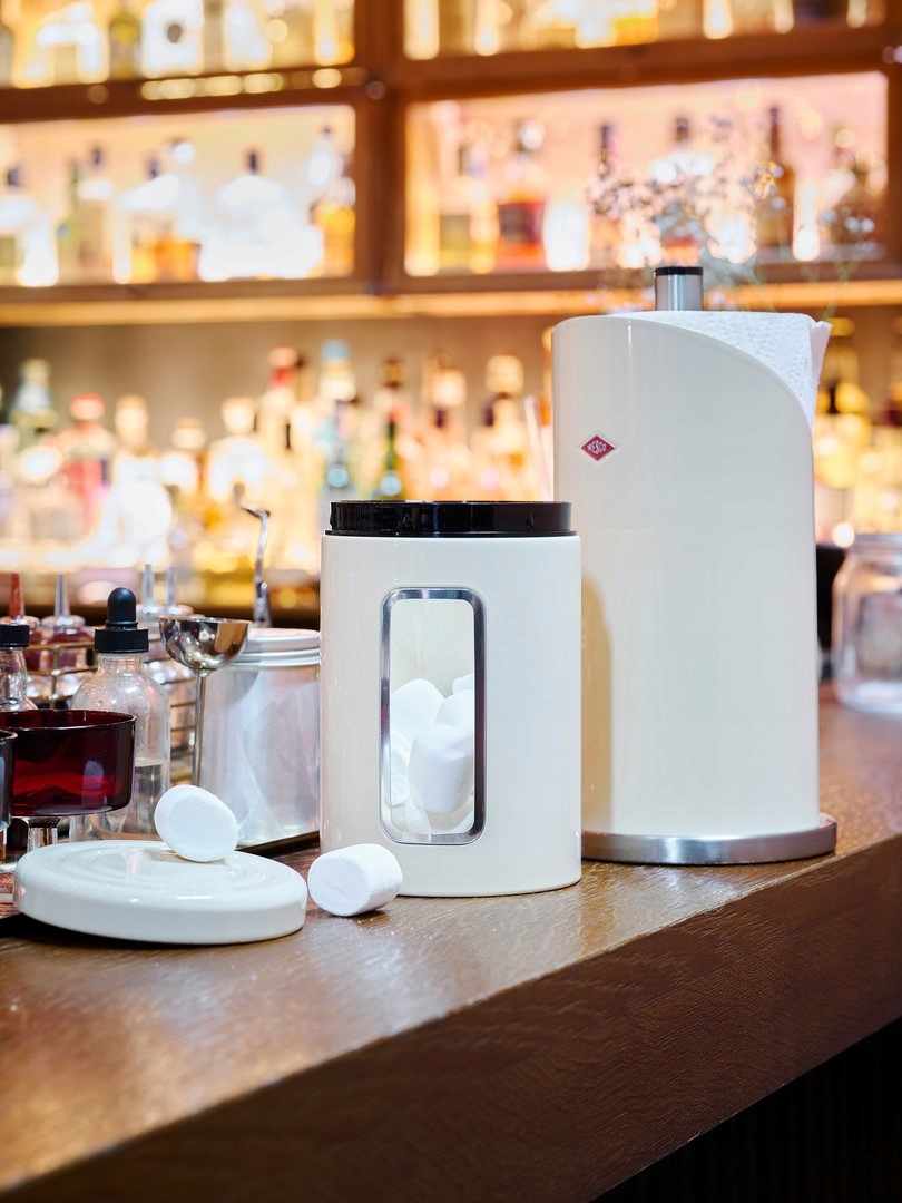 Przezroczyste okienko dla łatwego dostępu