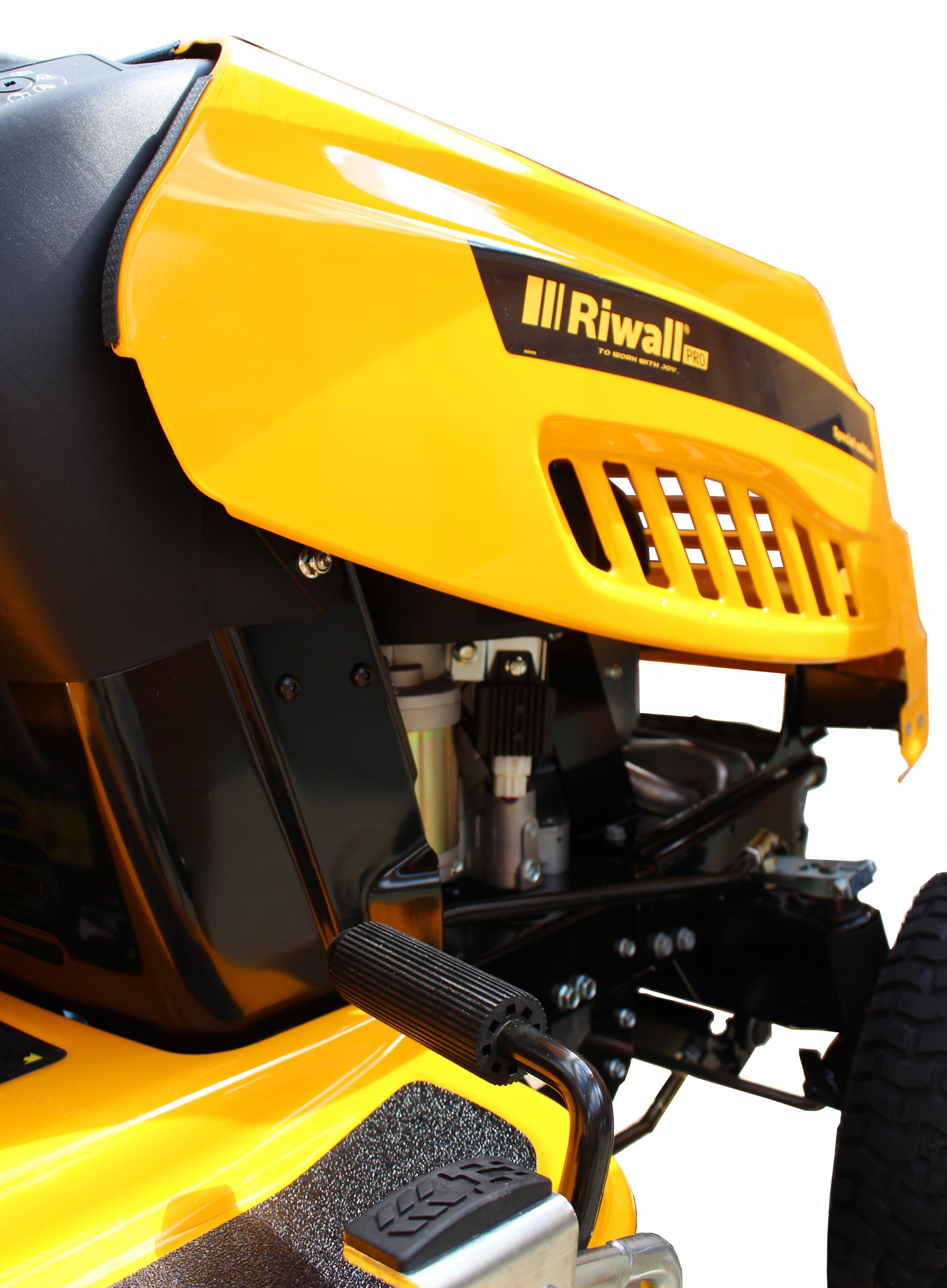 Wydajność i moc silnika – 12,5 KM dla efektywnej pracy