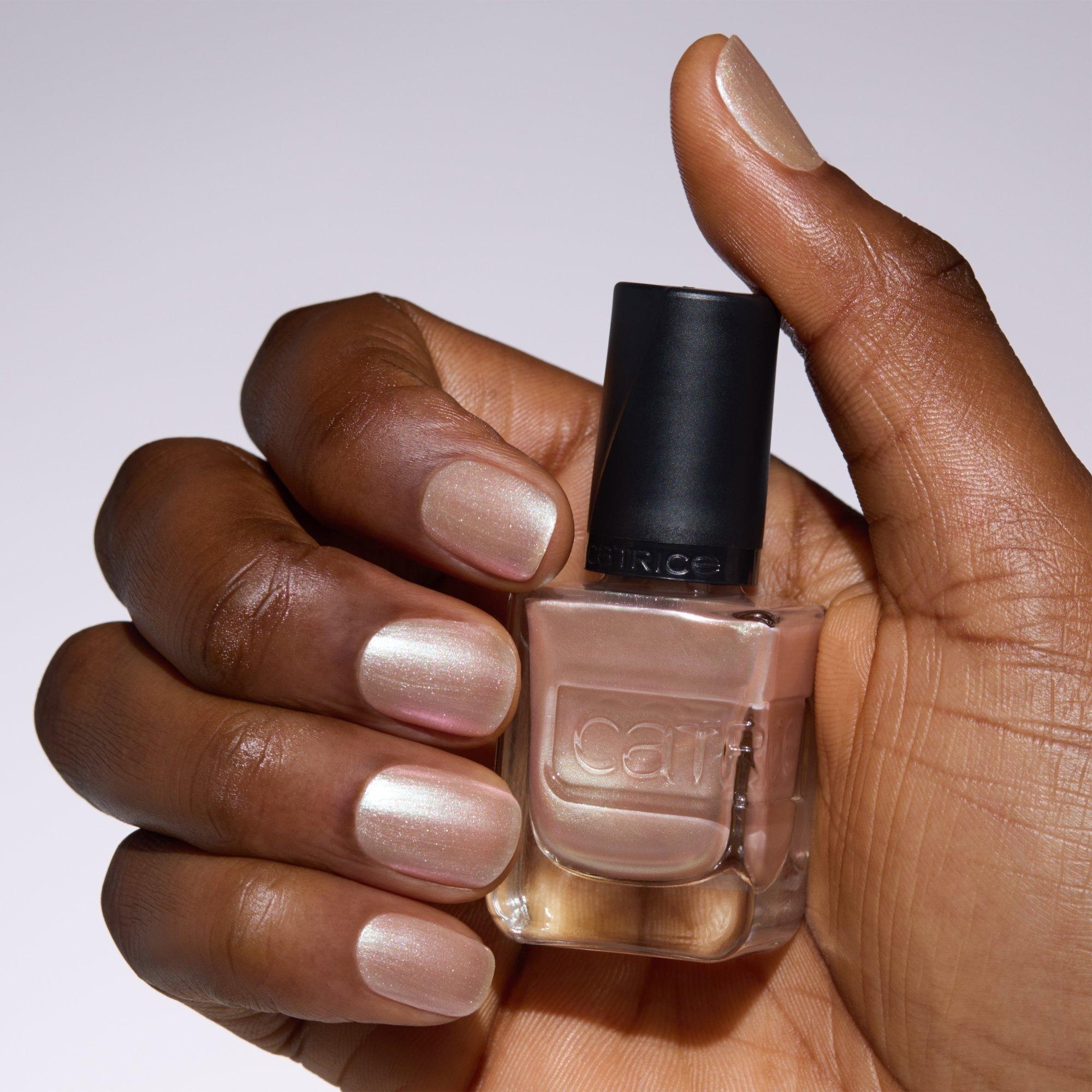 Odkryj efekt profesjonalnego manicure w domowym zaciszu