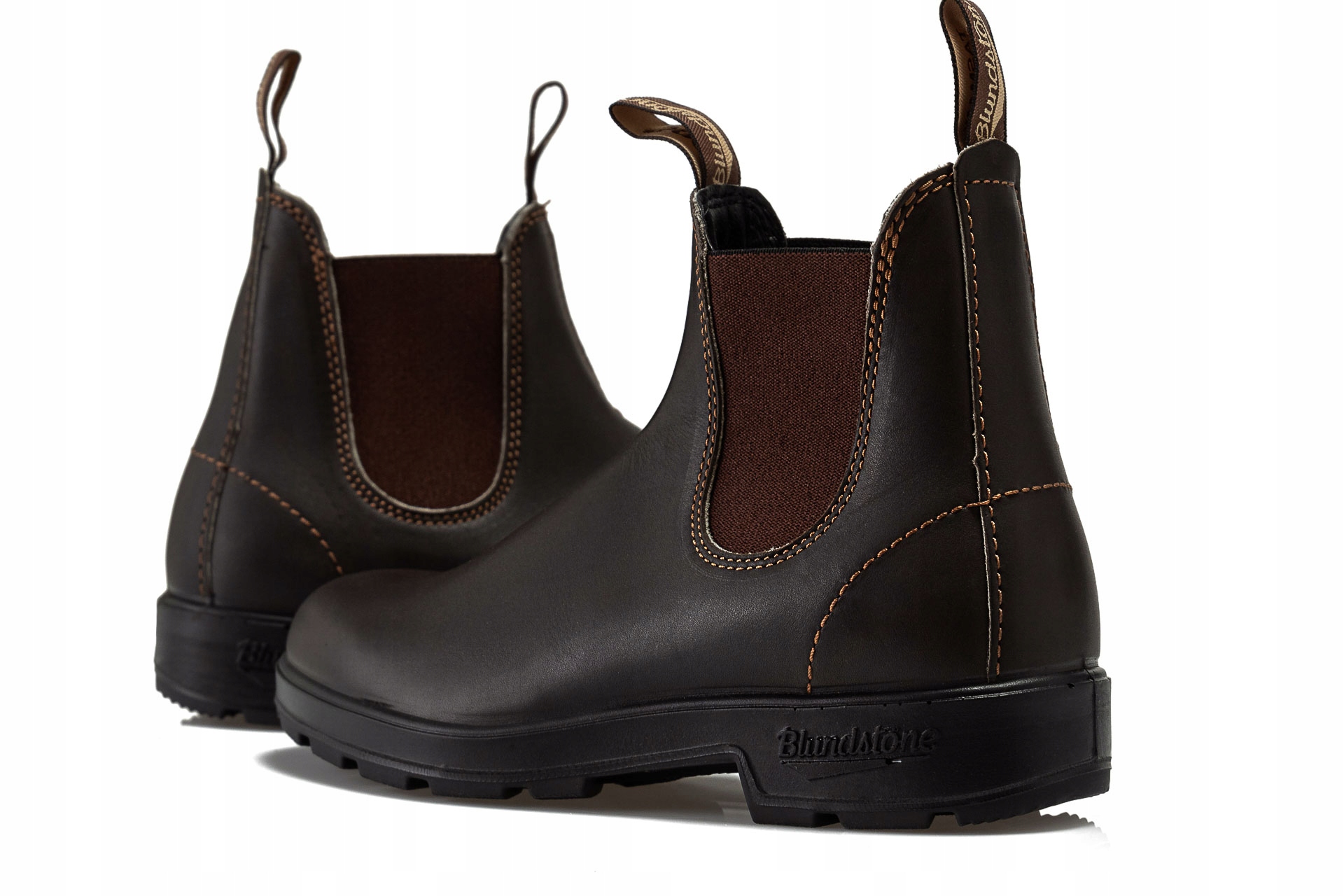 Elastyczne boczne wcięcia – idealne dopasowanie i komfort