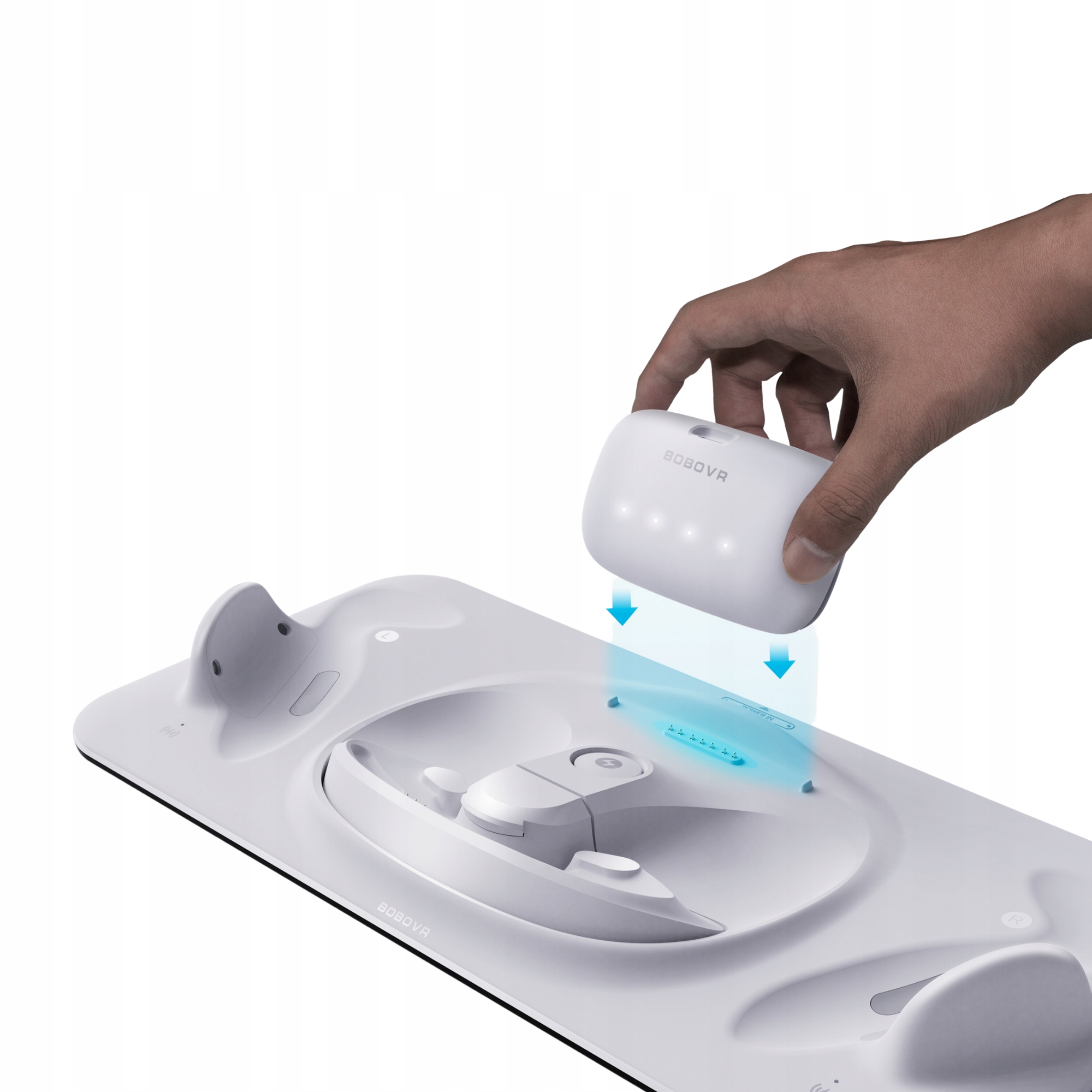 Ładowanie trzech urządzeń jednocześnie – Gogle, kontrolery i bateria