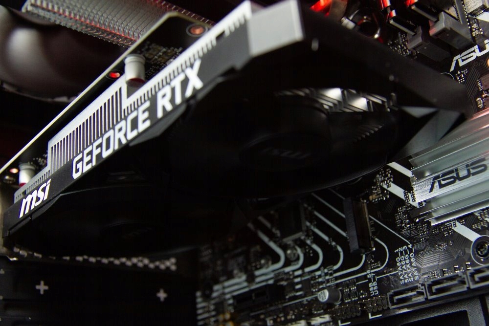 Stabilne zasilanie zasilacza MSI MAG A550BN