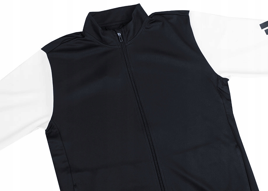 Funkcjonalny design – Zamek na całej długości i praktyczne kieszenie