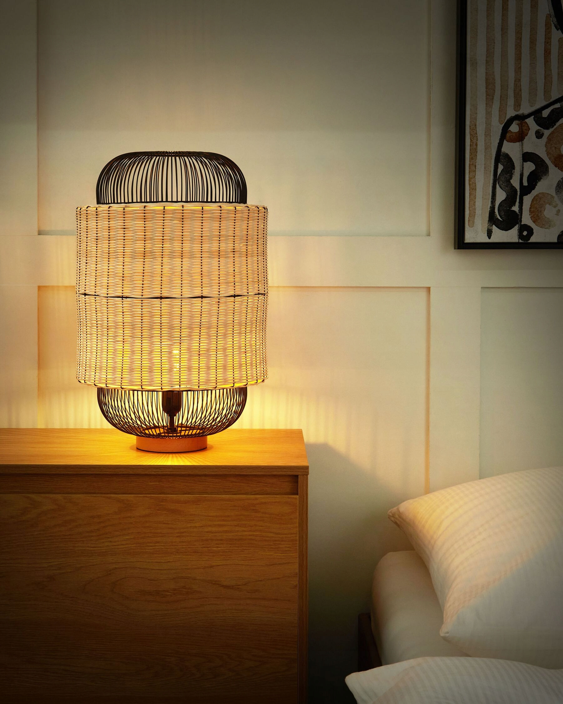 Wymiary lampy: wysokość 55 cm, szerokość 35 cm, głębokość 35 cm – Kompaktowe rozwiązanie do różnych przestrzeni