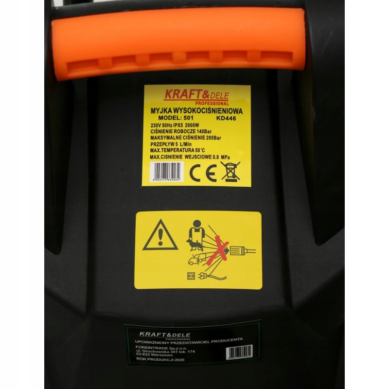 Mobilność i komfort – Wbudowane koła i rączka transportowa