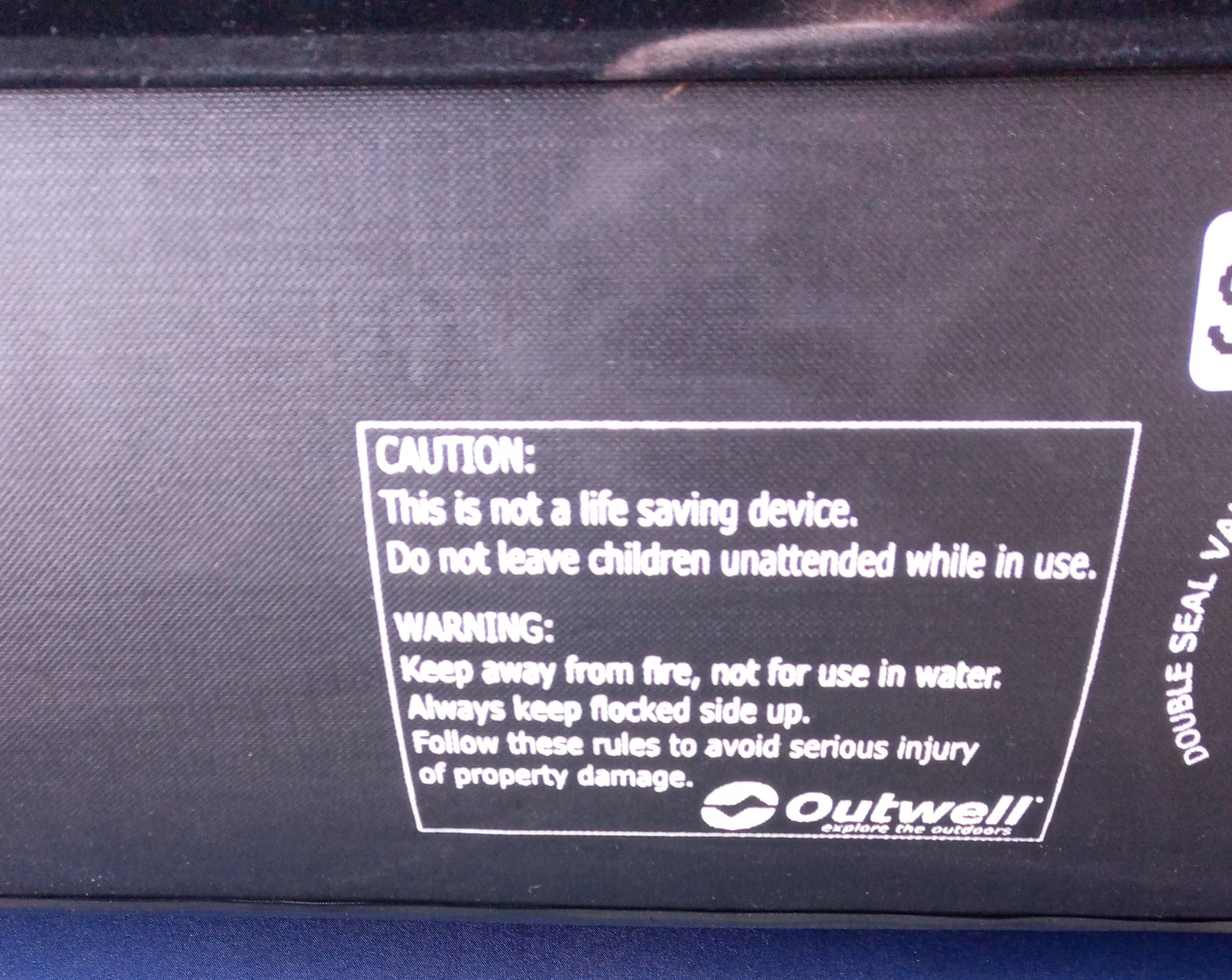 Wysoka jakość materiałów – PVC i welur