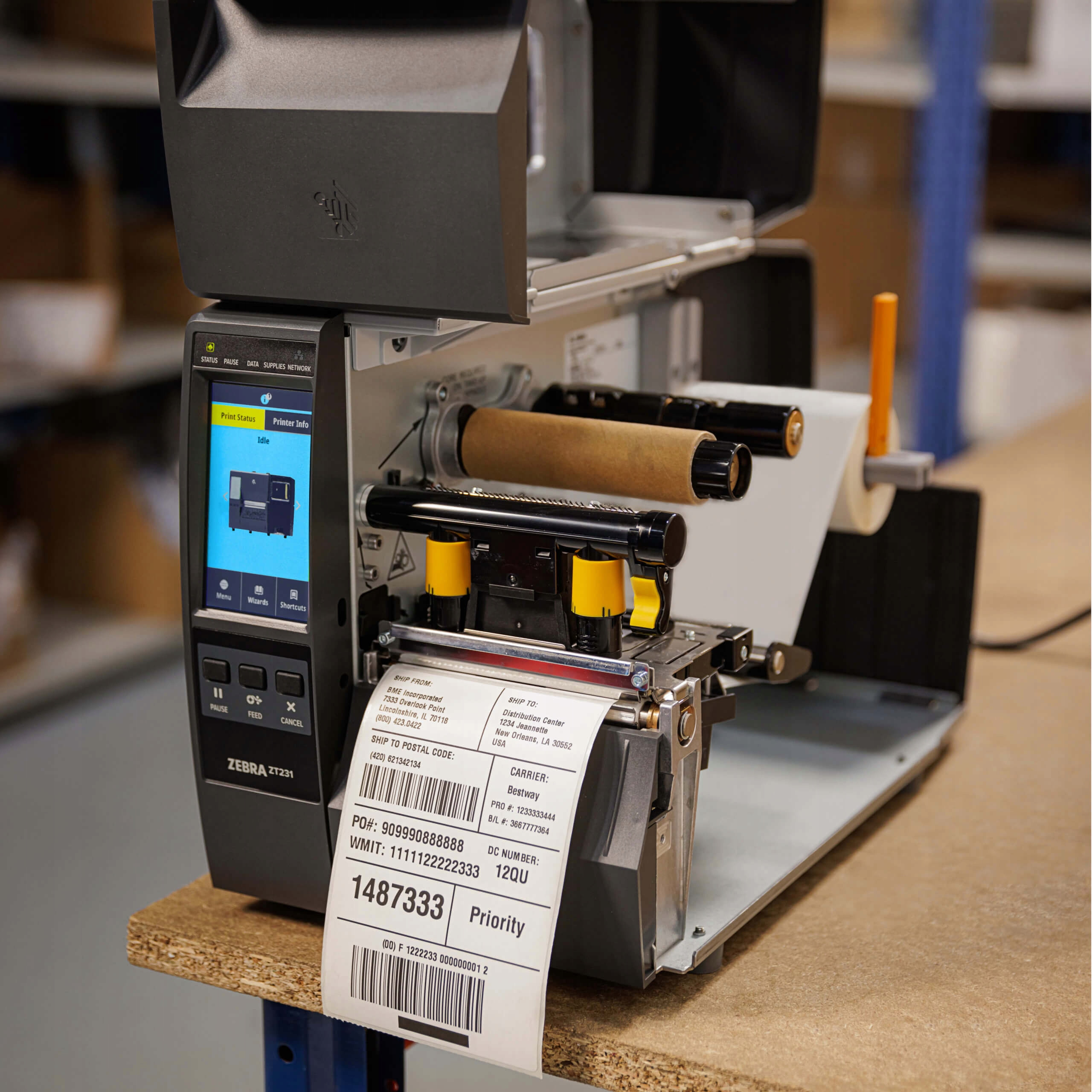 Łączność przewodowa i bezprzewodowa – Elastyczność w użytkowaniu