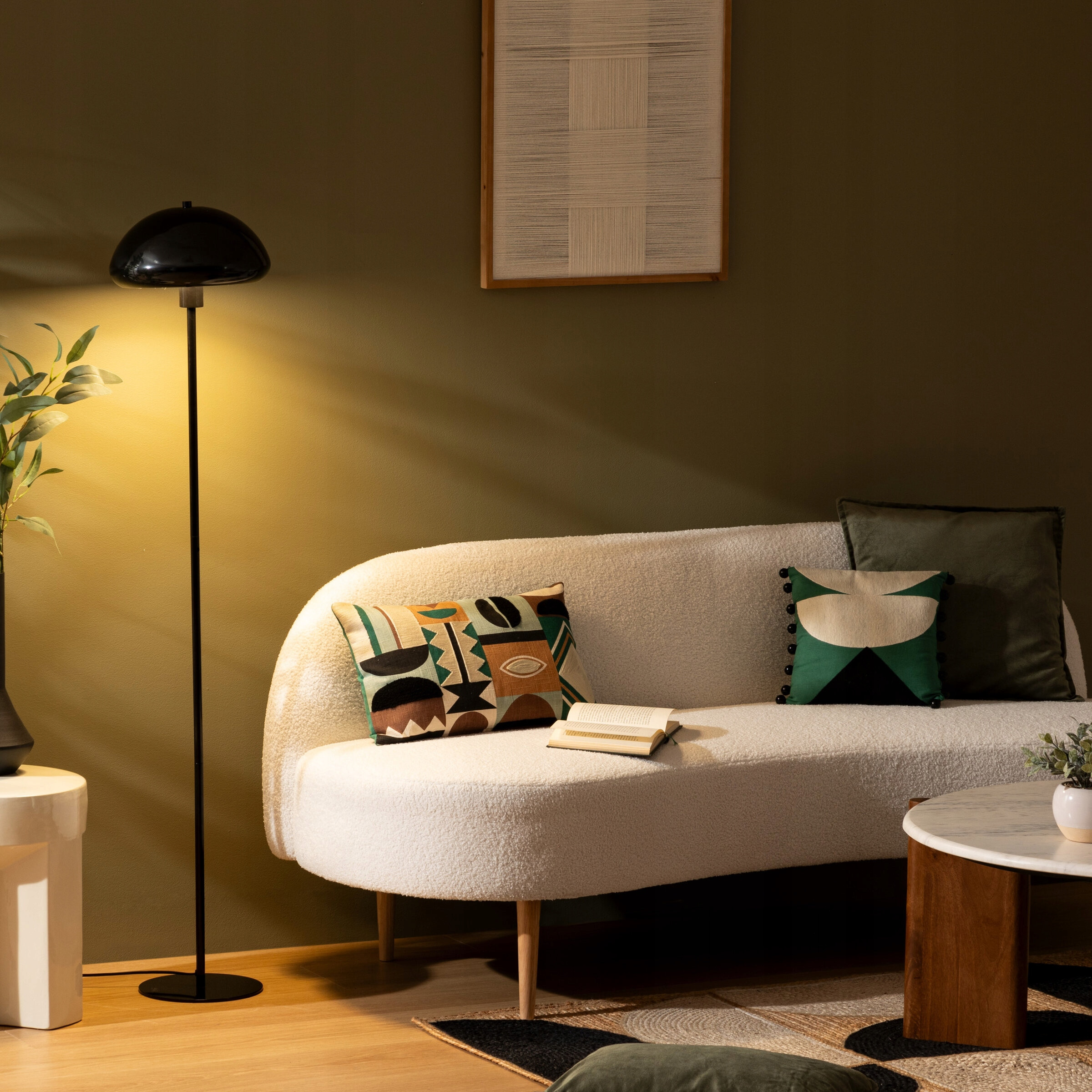 Stylowy design lampy podłogowej SAVIO – Minimalistyczna elegancja