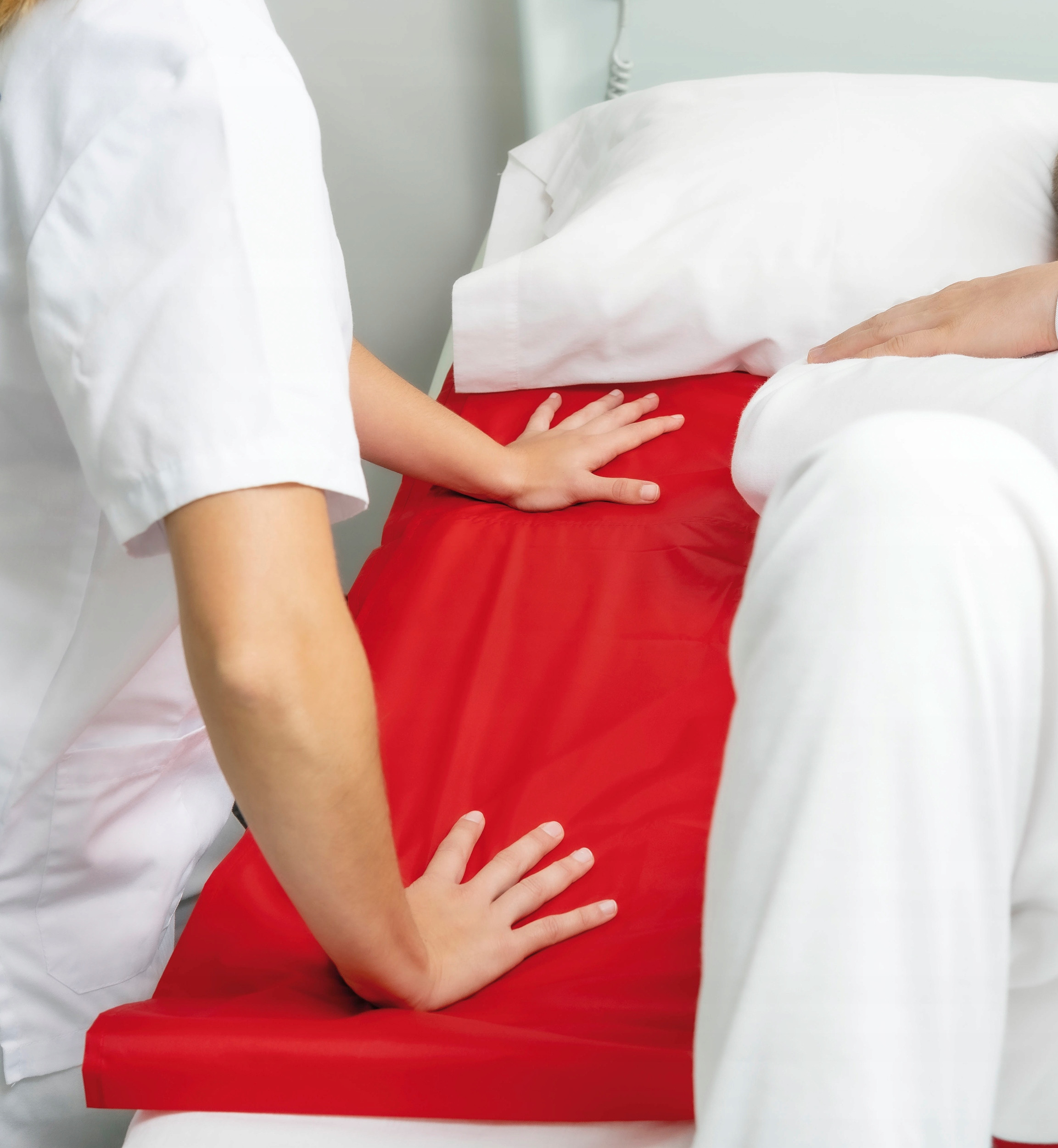 Funkcjonalność i zastosowanie chusty – Ułatwienie w przenoszeniu i repozycjonowaniu pacjenta