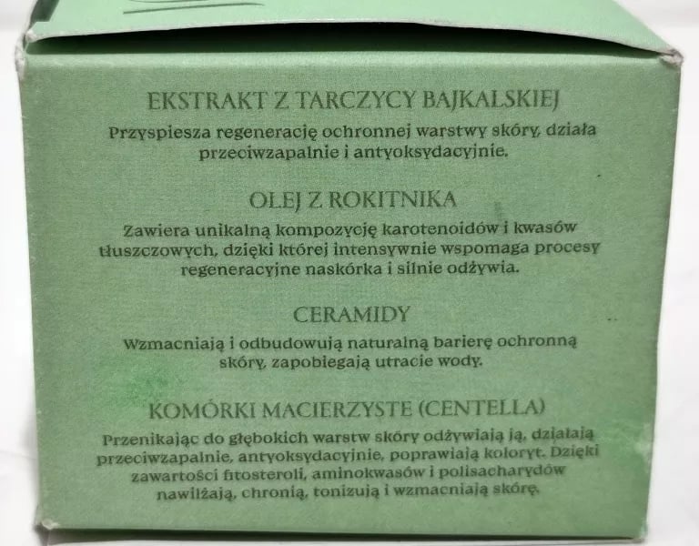 Składniki aktywne: olej z rokitnika i ceramidy