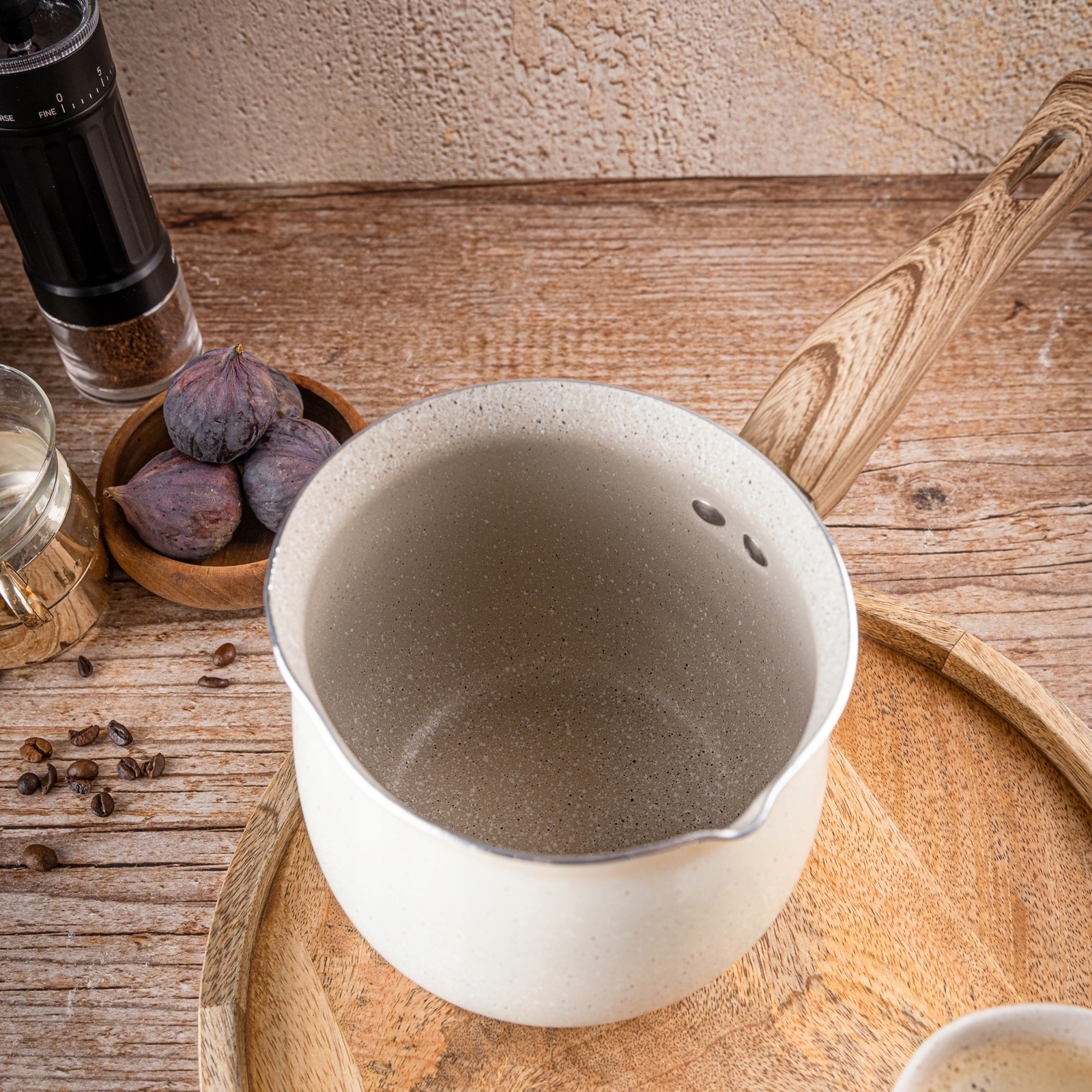 Duża Pojemność 1,8L – Doskonały dla Całej Rodziny