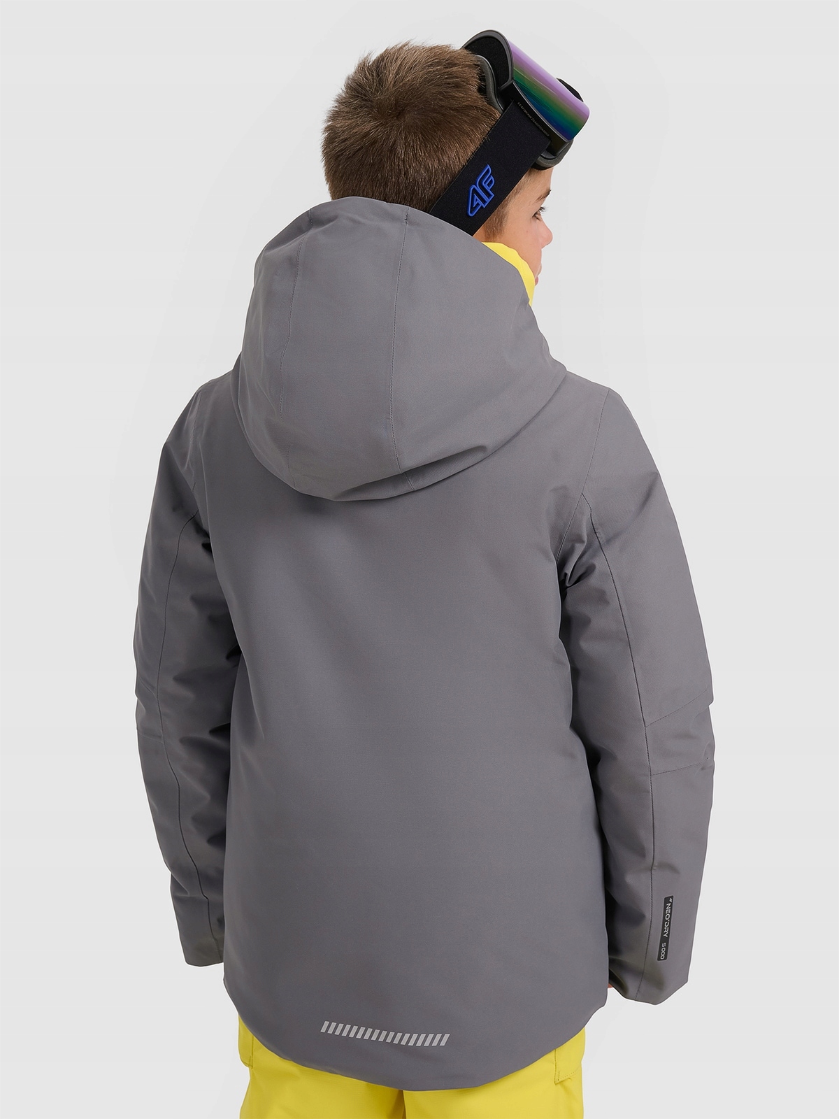 Kurtka narciarska dla chłopca 4F M0820 – Komfort i styl na stoku